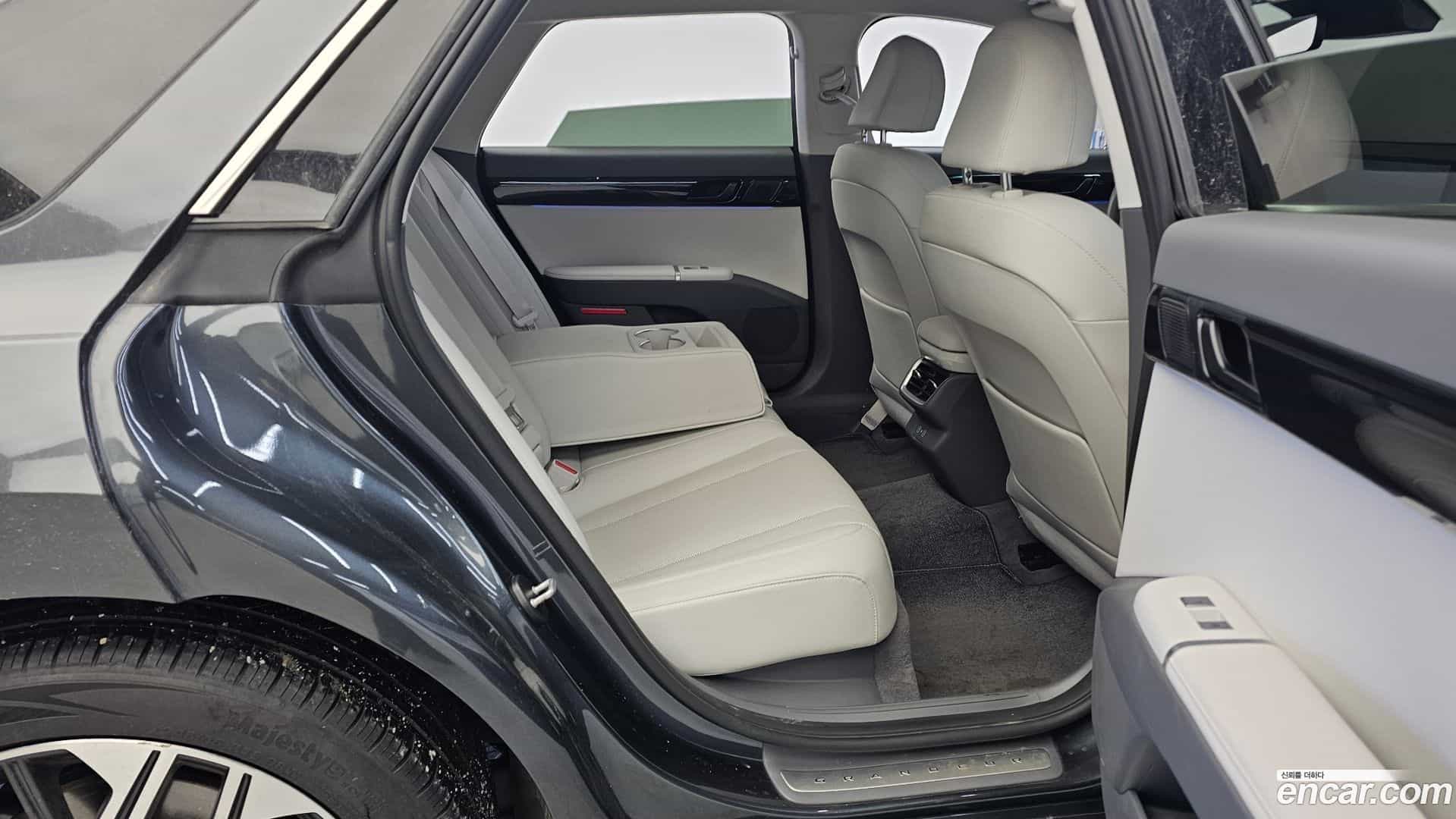 Grandeur Hyundai 2022.11-OPTION-016