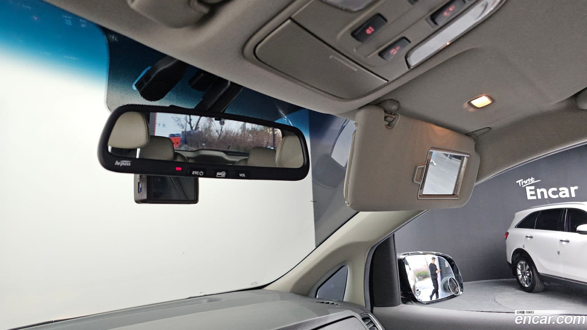 Main__Slider__Photo:Canival Kia 2016.11-15