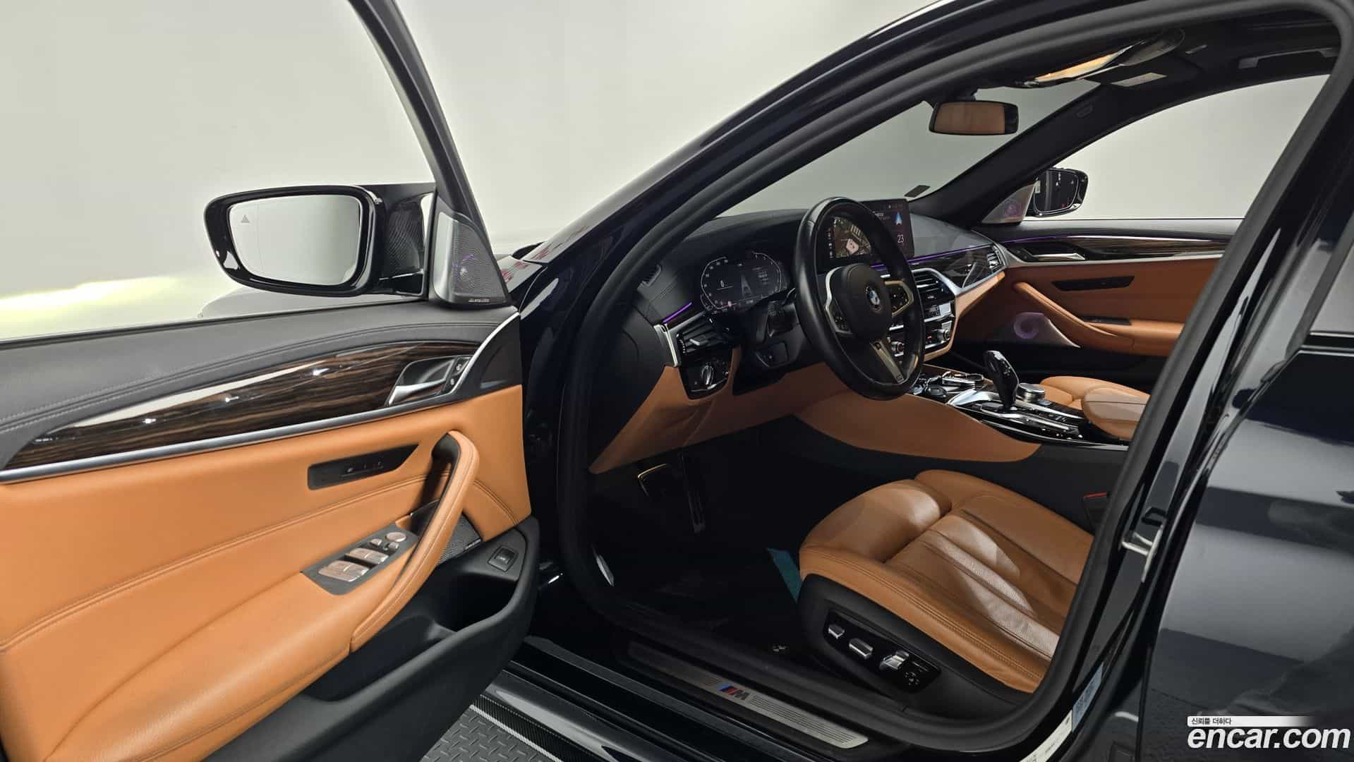 5-Series BMW 2021.6-INNER-010