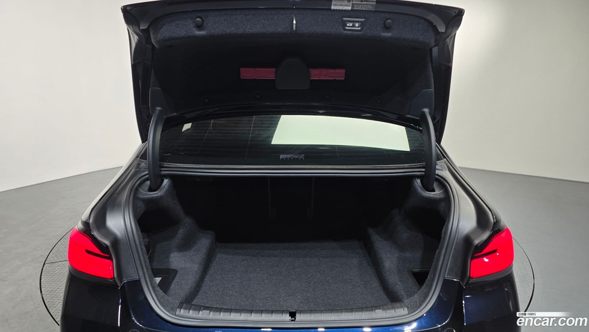 Main__Slider__Photo:5-Series BMW 2021.6-19