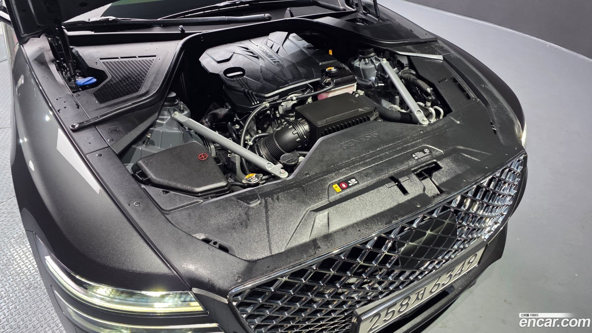 Main__Slider__Photo:G80 Genesis 2023.4-5