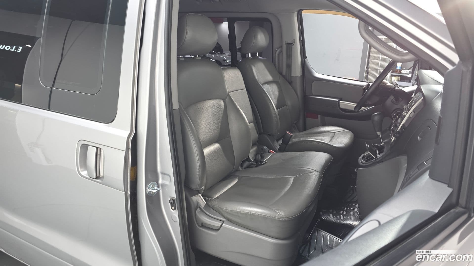 Main__Slider__Photo:Starex Hyundai 2012.2-9