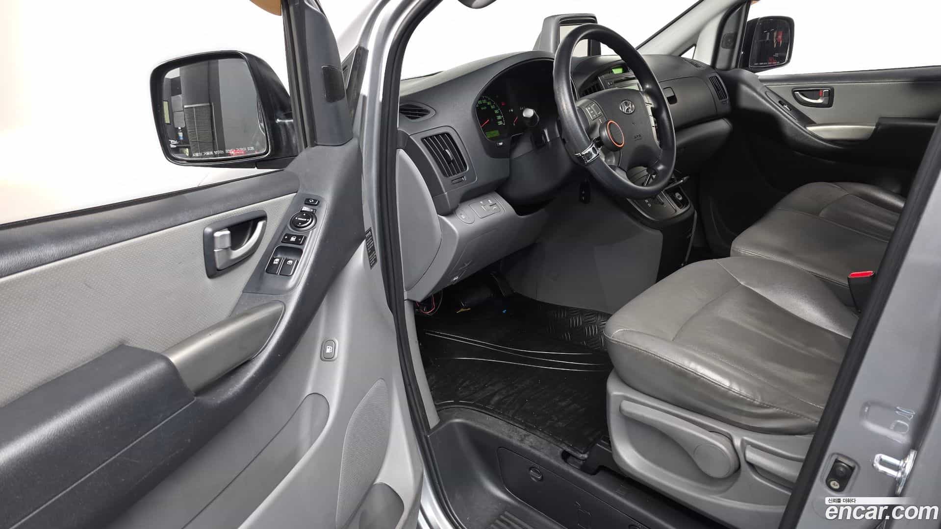 Starex Hyundai 2012.2-OPTION-016