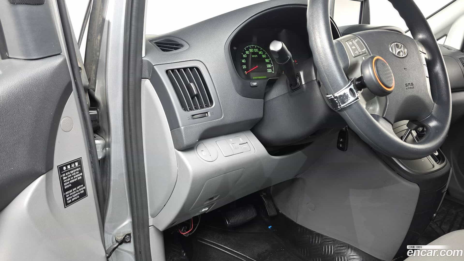 Starex Hyundai 2012.2-OPTION-018