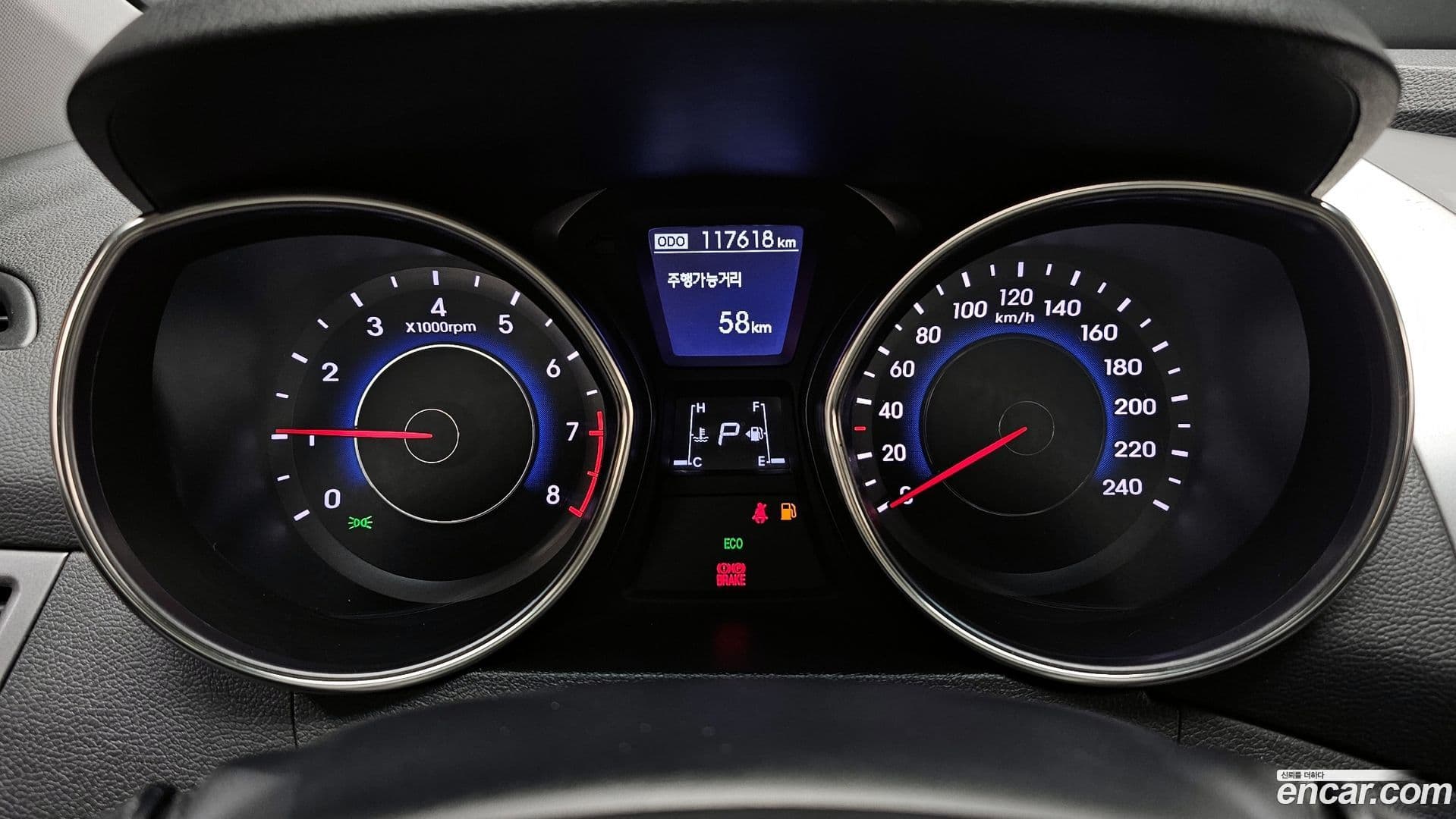 Main__Slider__Photo:AVANTE Hyundai 2011.5-7