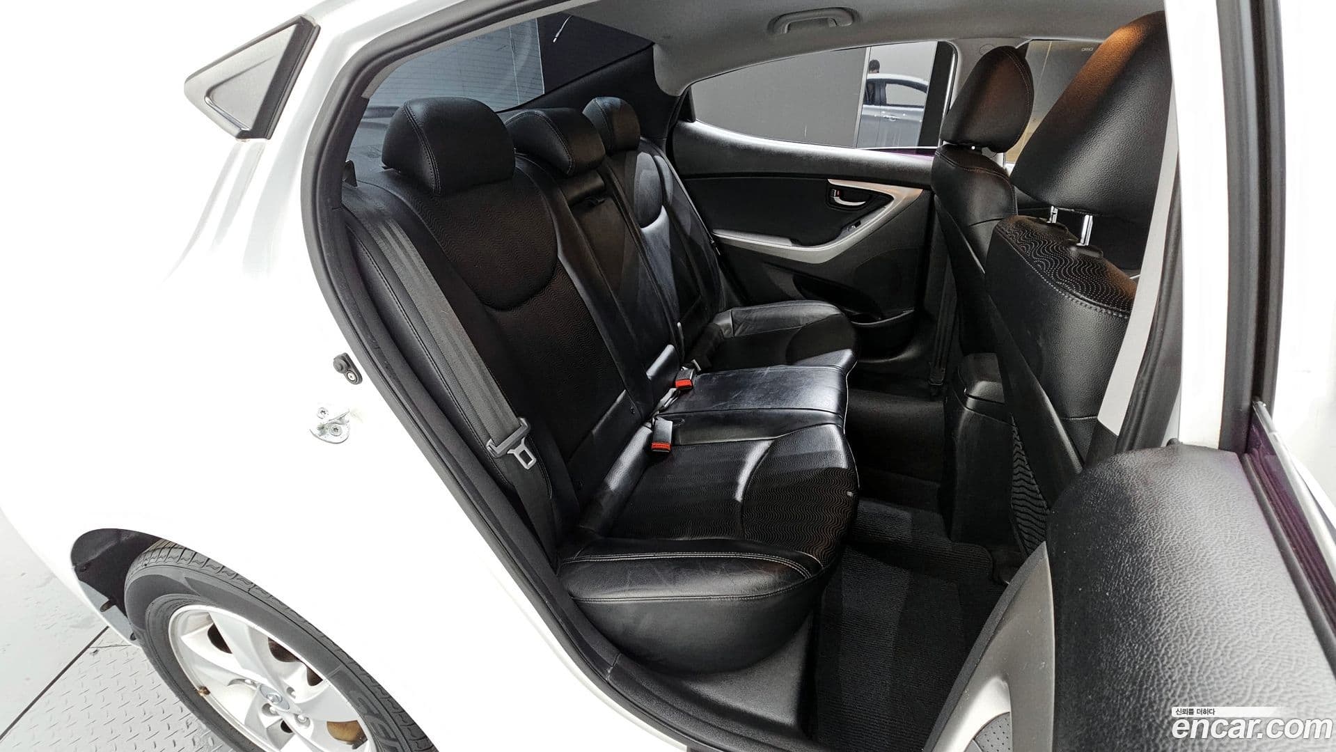 Main__Slider__Photo:AVANTE Hyundai 2011.5-11