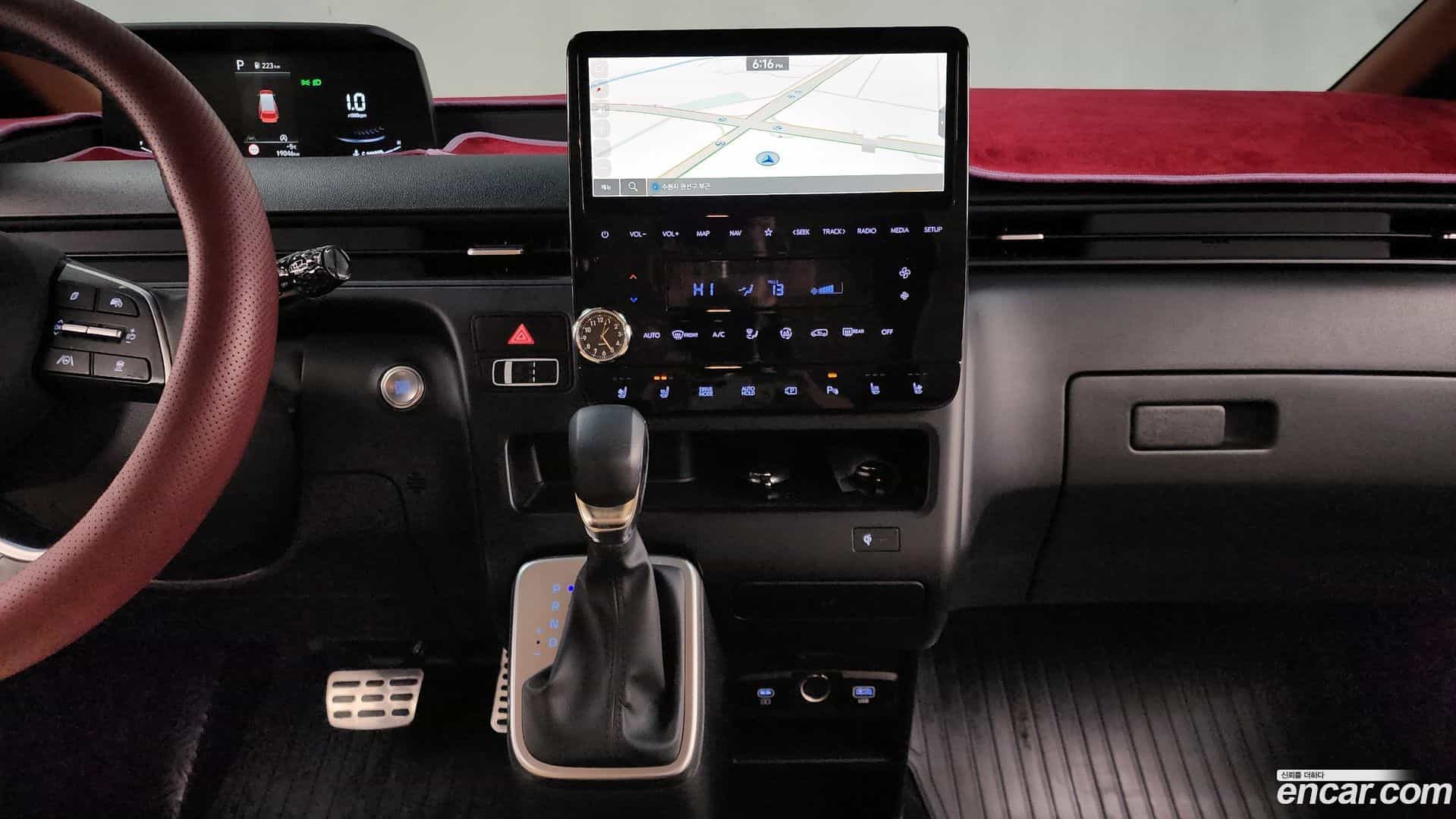 Staria Hyundai 2024.3-OPTION-018