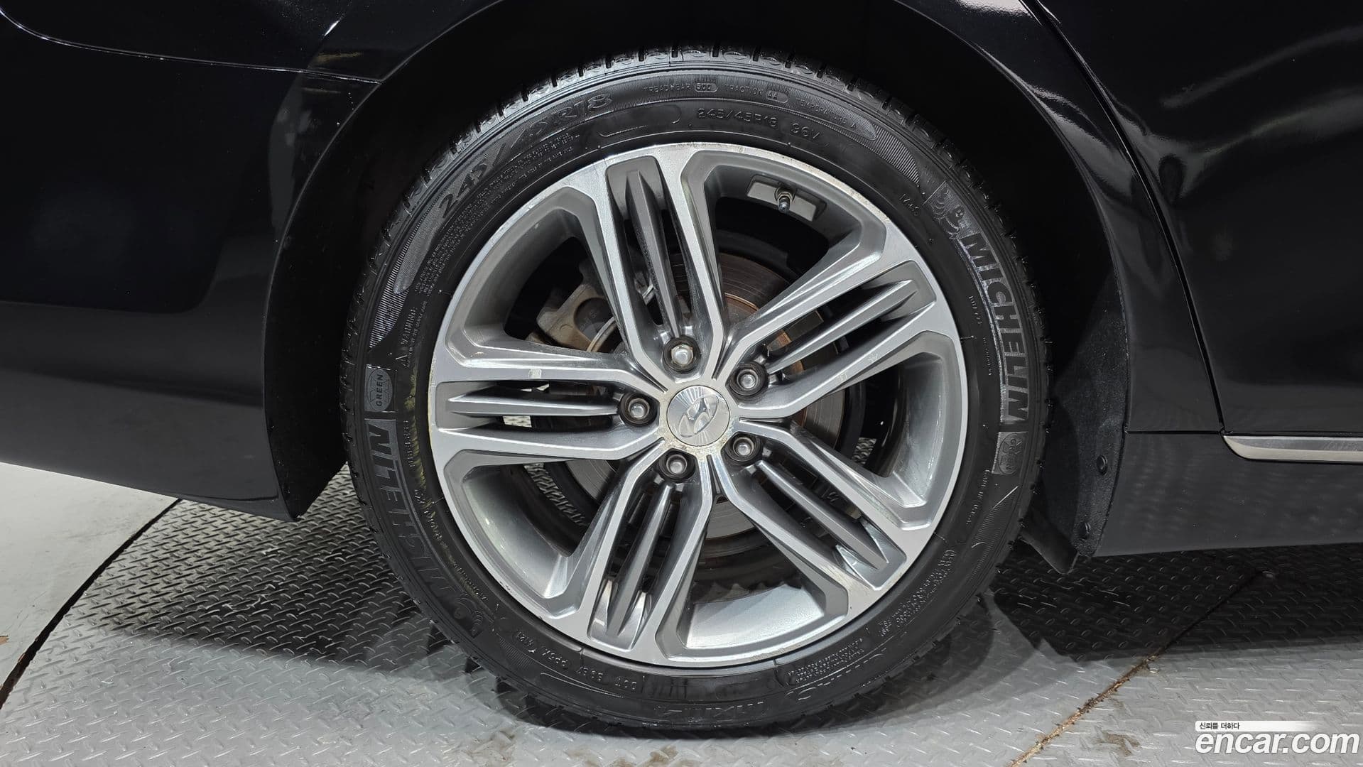 Main__Slider__Photo:Grandeur Hyundai 2018.3-4