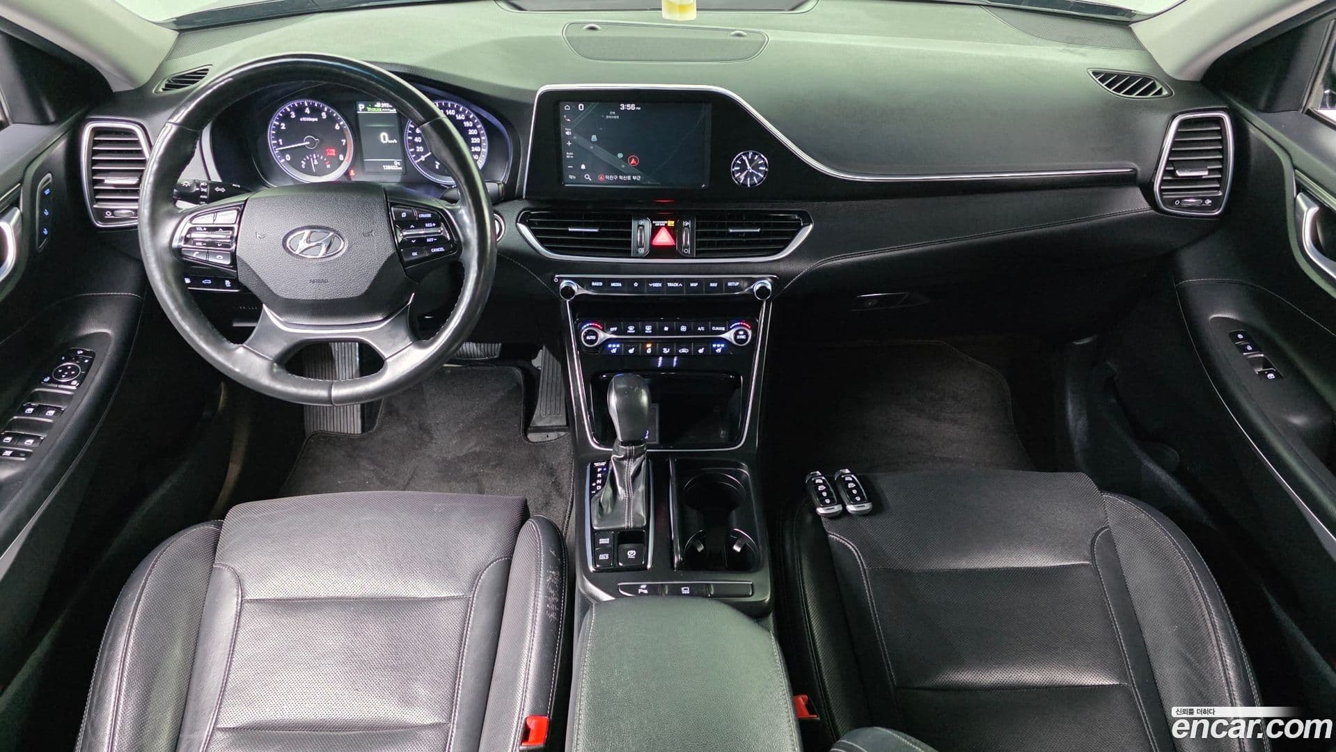 Main__Slider__Photo:Grandeur Hyundai 2018.3-6