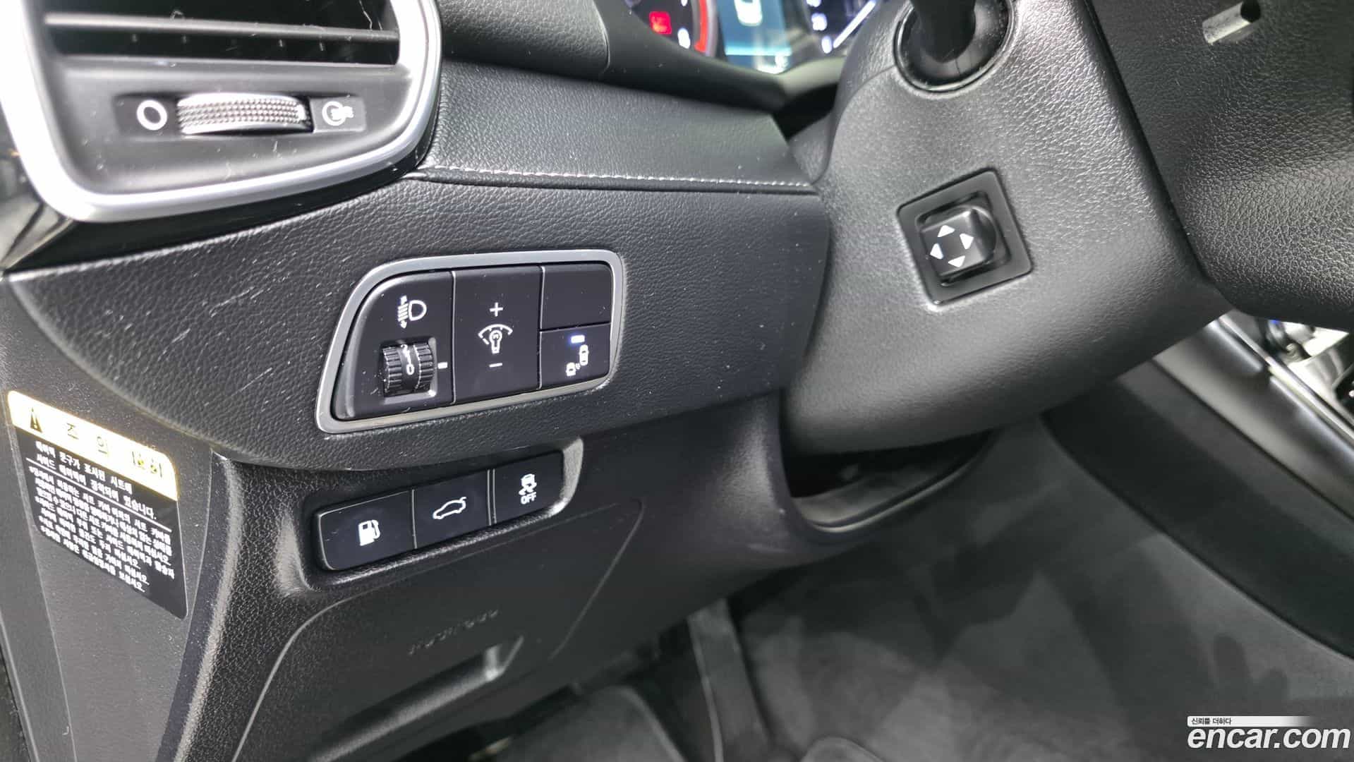 Grandeur Hyundai 2018.3-OPTION-016