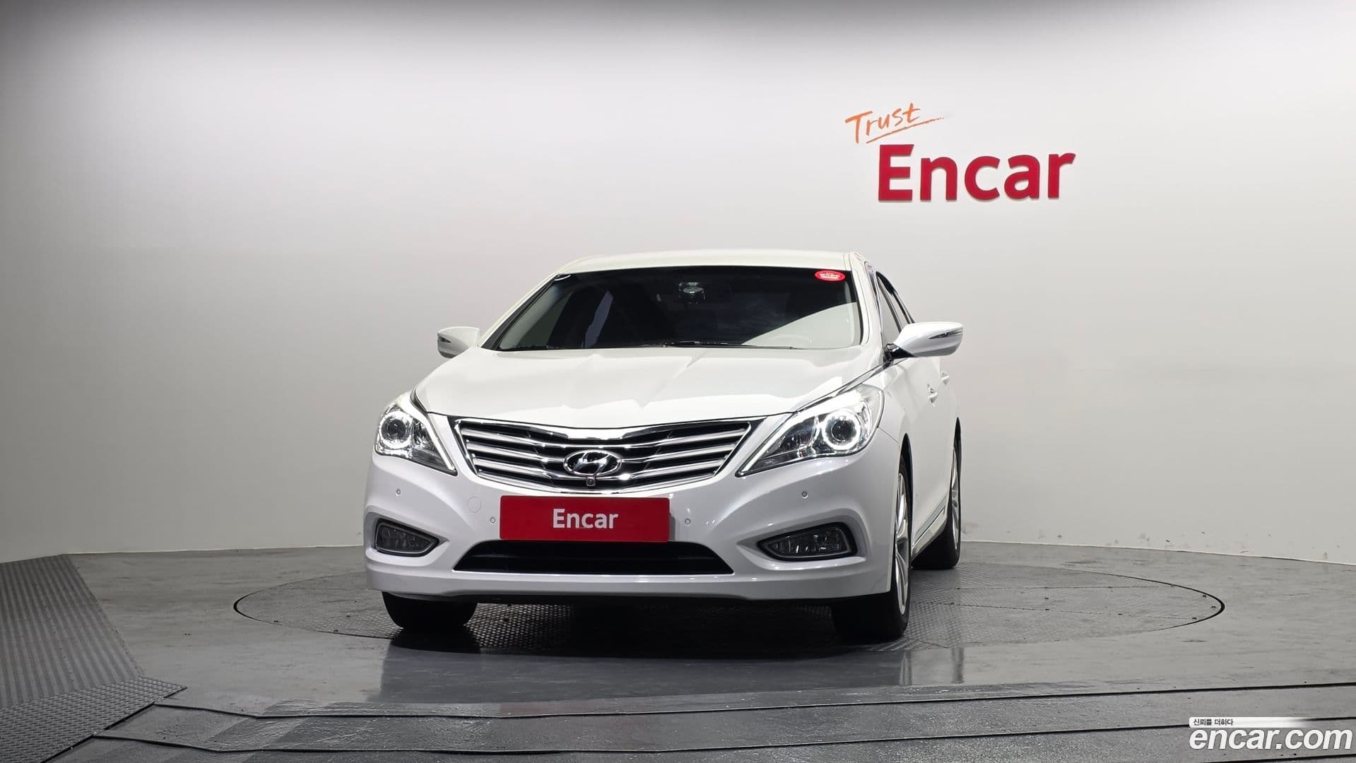 Main__Slider__Photo:Grandeur Hyundai 2011.1-2