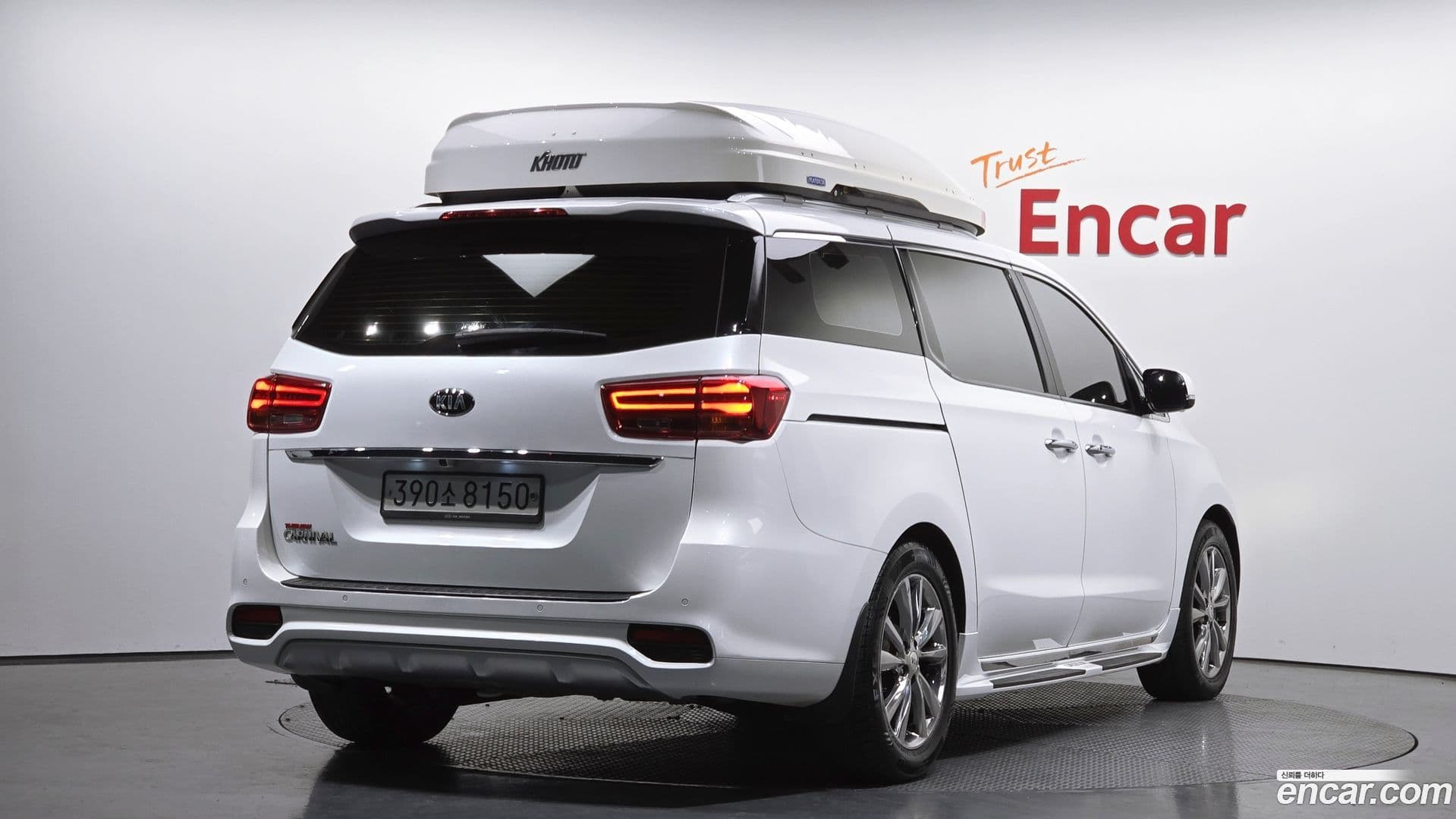 Main__Slider__Photo:Canival Kia 2019.8-1