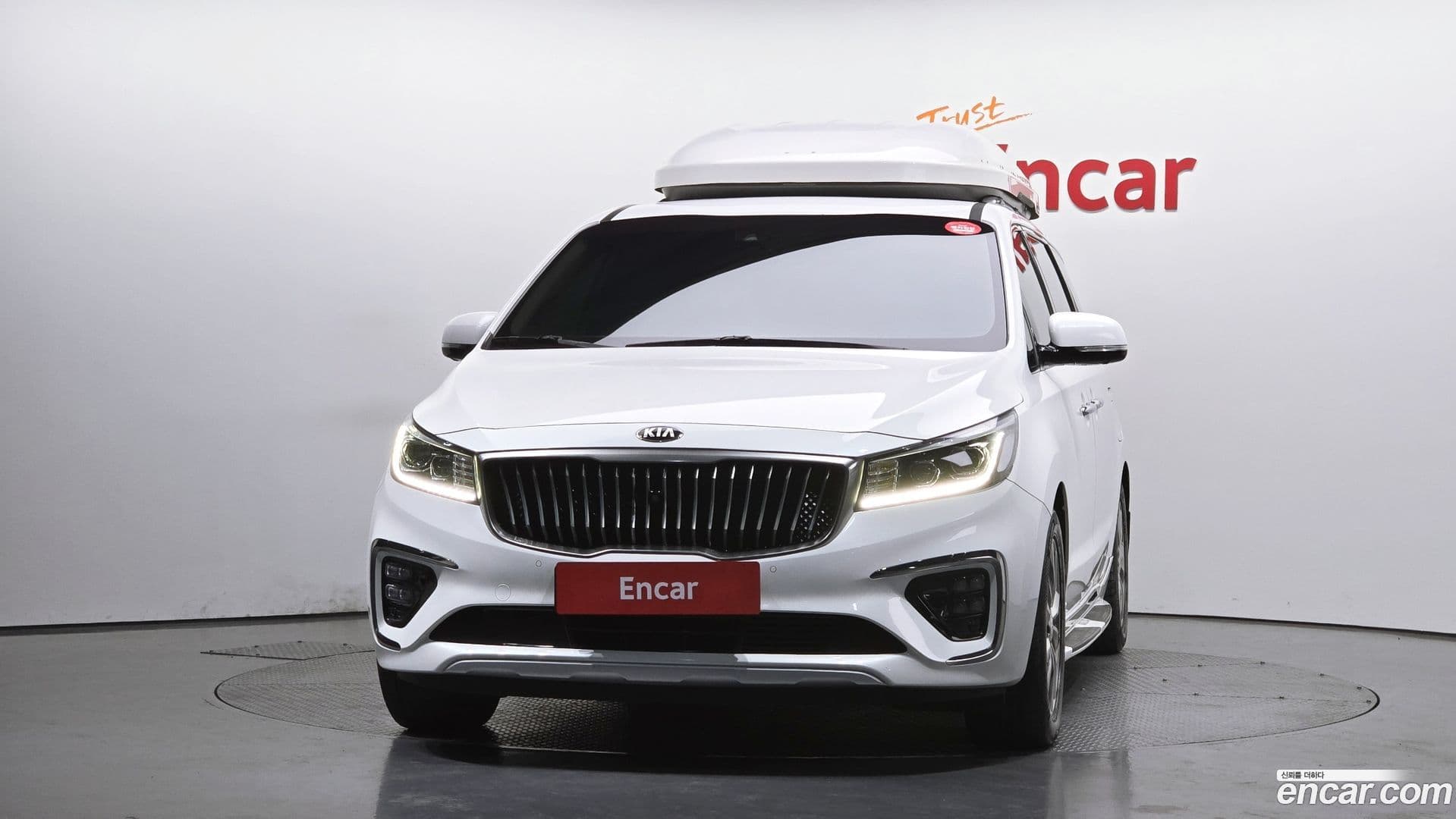 Main__Slider__Photo:Canival Kia 2019.8-2
