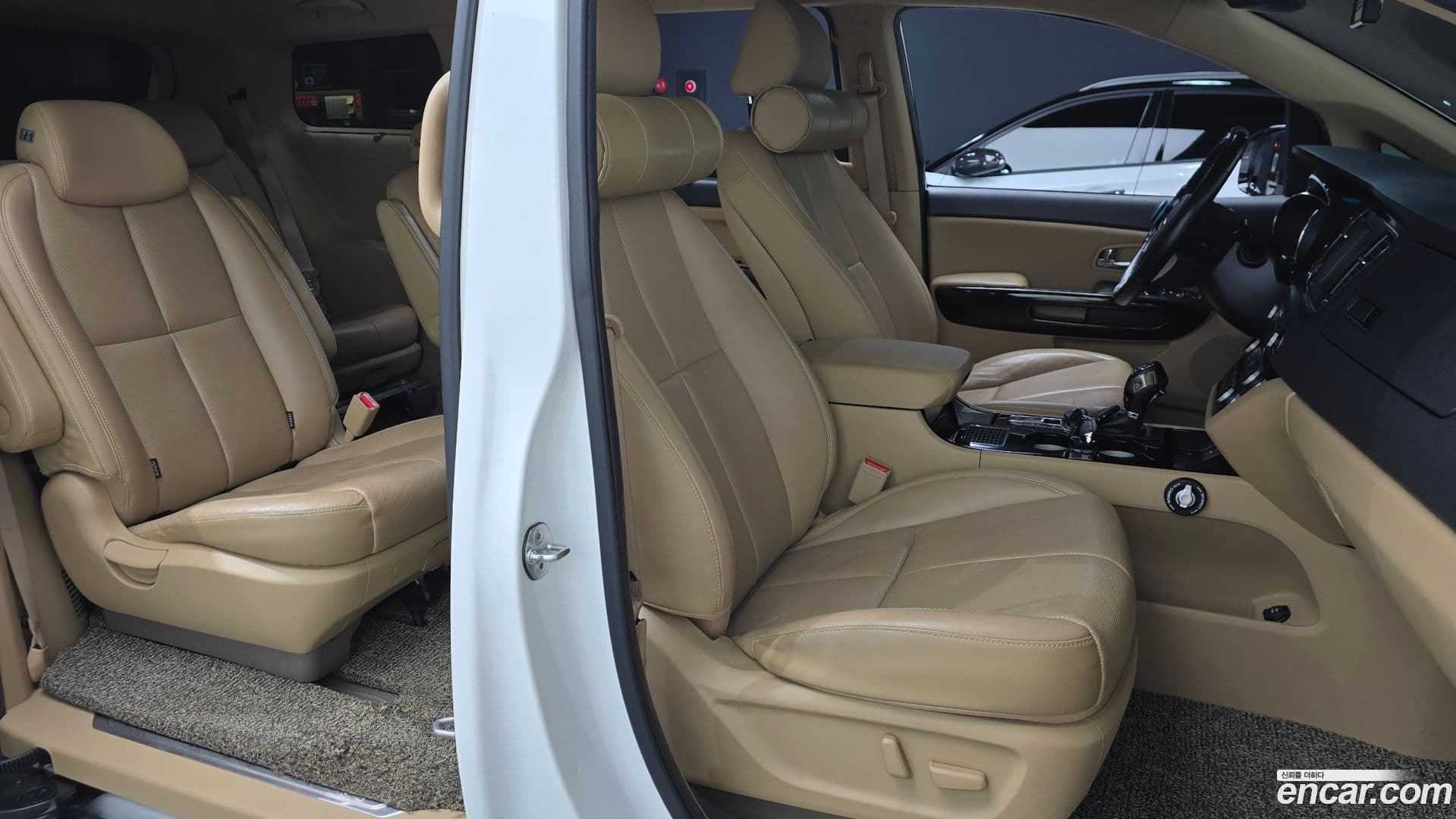 Main__Slider__Photo:Canival Kia 2019.8-9