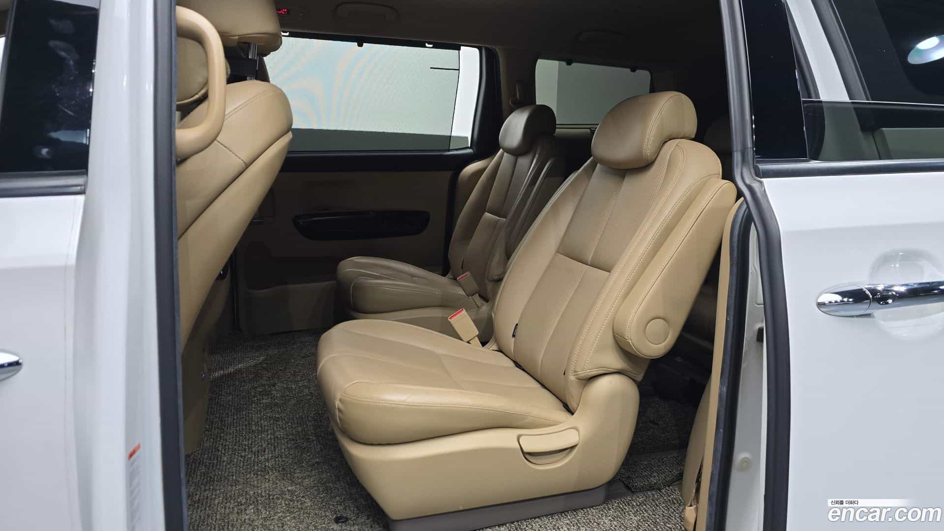 Canival Kia 2019.8-OPTION-016