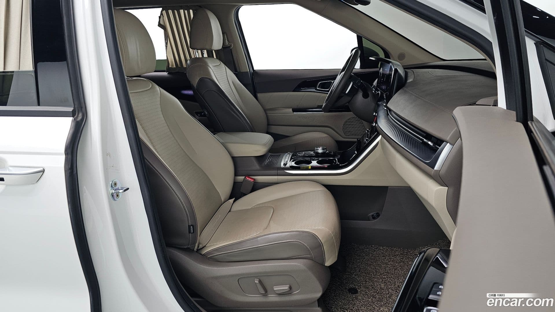 Main__Slider__Photo:Canival Kia 2021.11-9