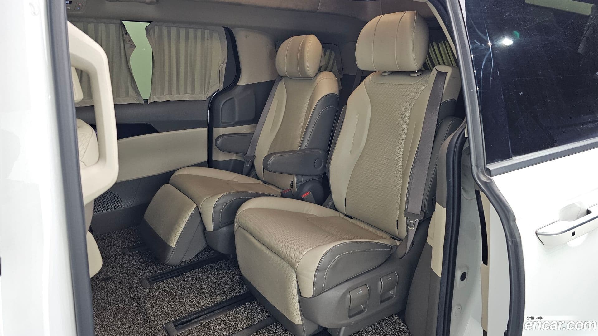 Main__Slider__Photo:Canival Kia 2021.11-11