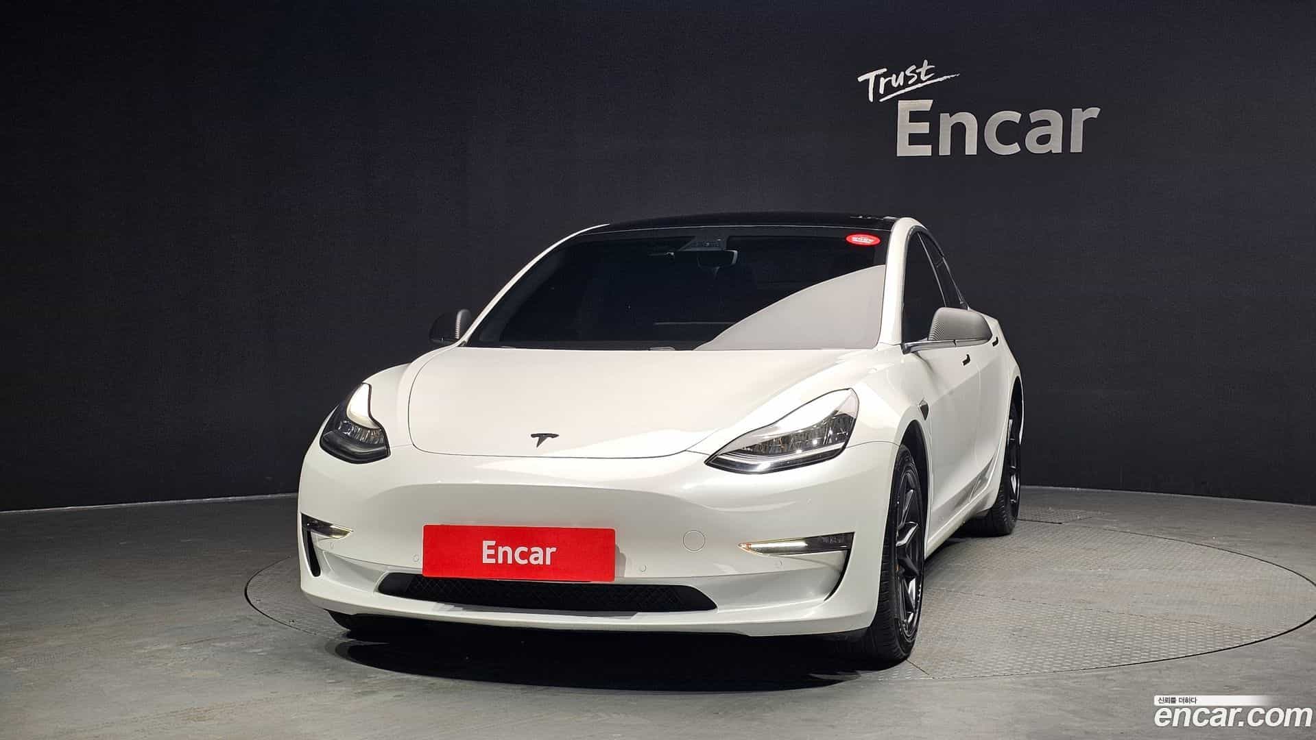 Model 3 Tesla 2020.8-OUTER-003