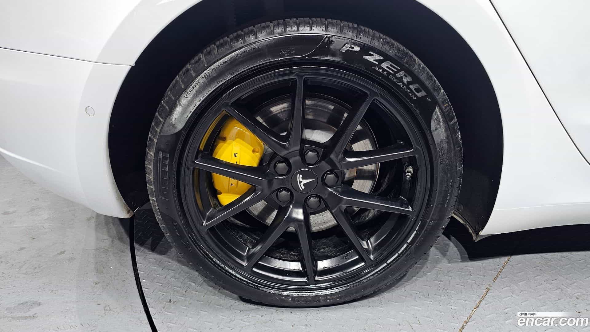 Model 3 Tesla 2020.8-OUTER-005