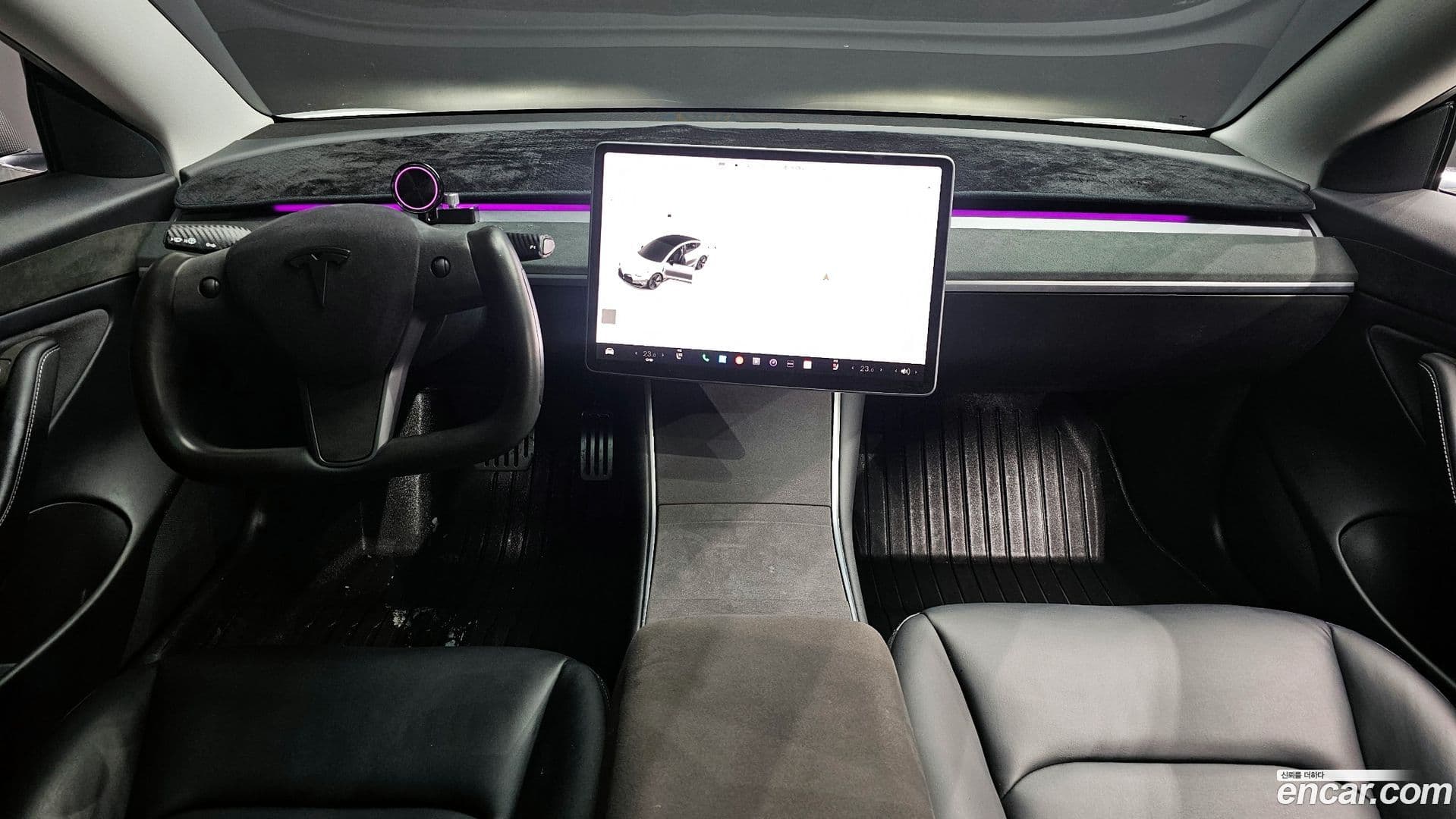 Main__Slider__Photo:Model 3 Tesla 2020.8-6