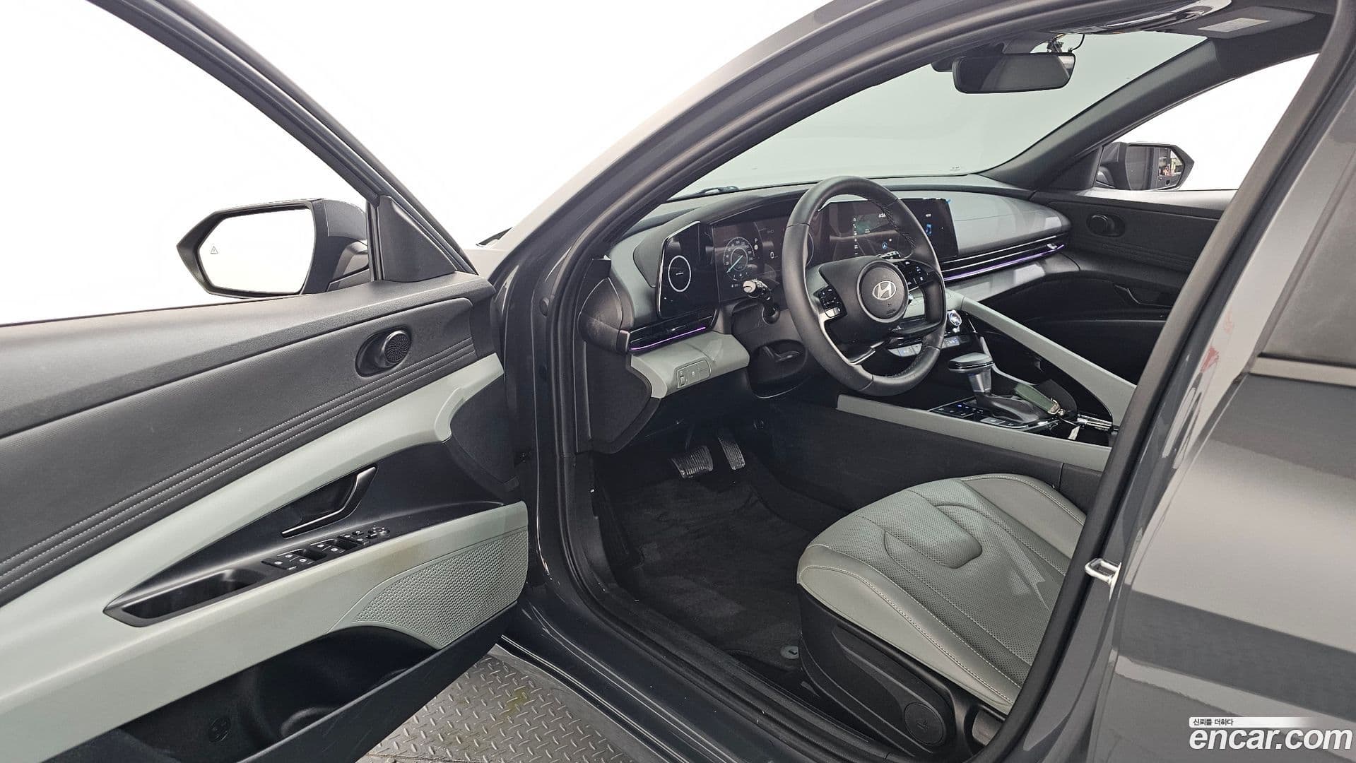 Main__Slider__Photo:AVANTE Hyundai 2024.5-9