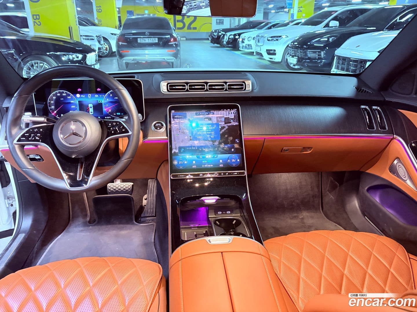 Main__Slider__Photo:S-Class Mercedes-Benz 2022.4-6