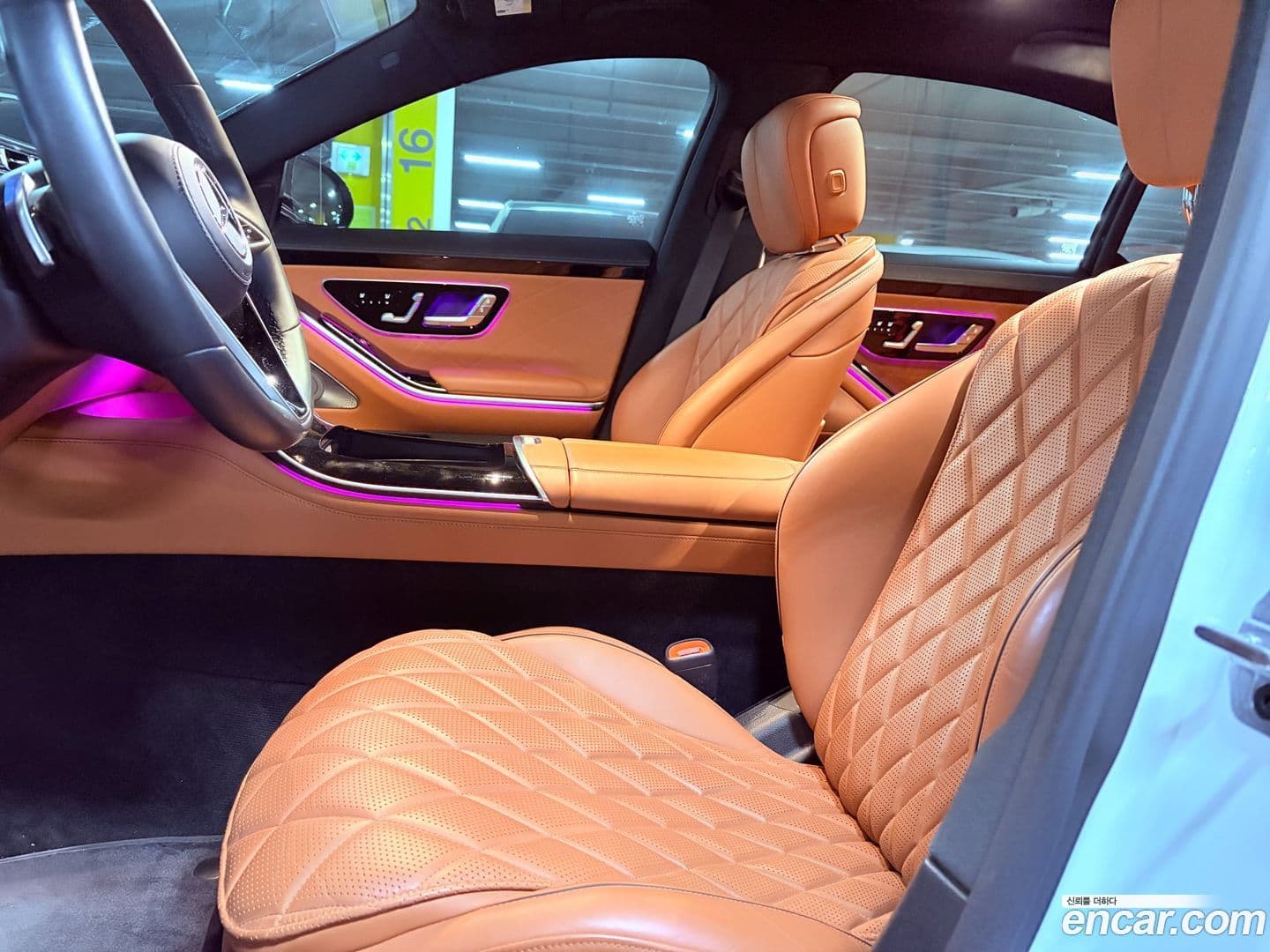 Main__Slider__Photo:S-Class Mercedes-Benz 2022.4-9