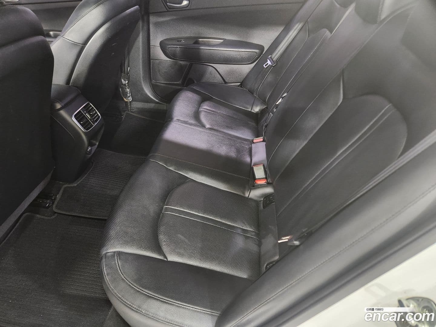 Main__Slider__Photo:K5 Kia 2018.0-14