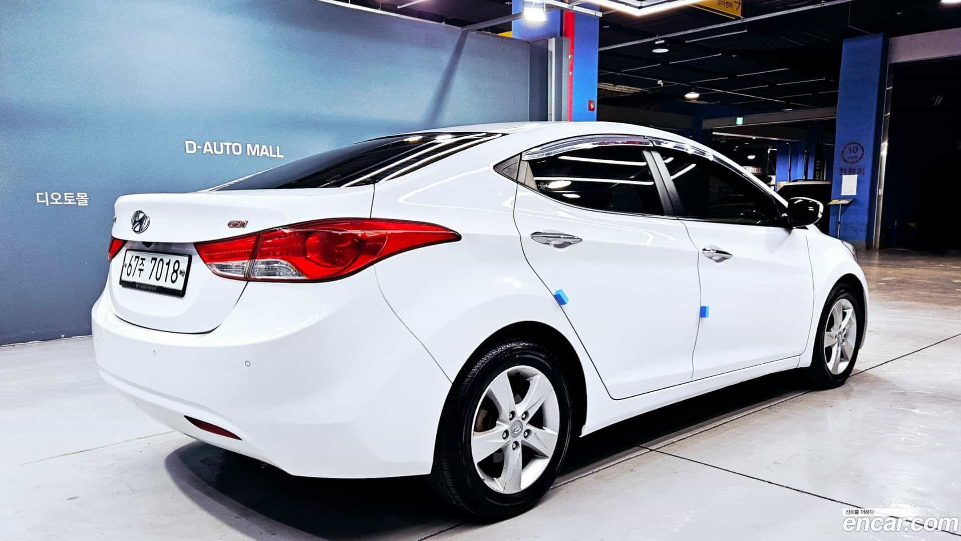 AVANTE Hyundai 2013.4-OPTION-015