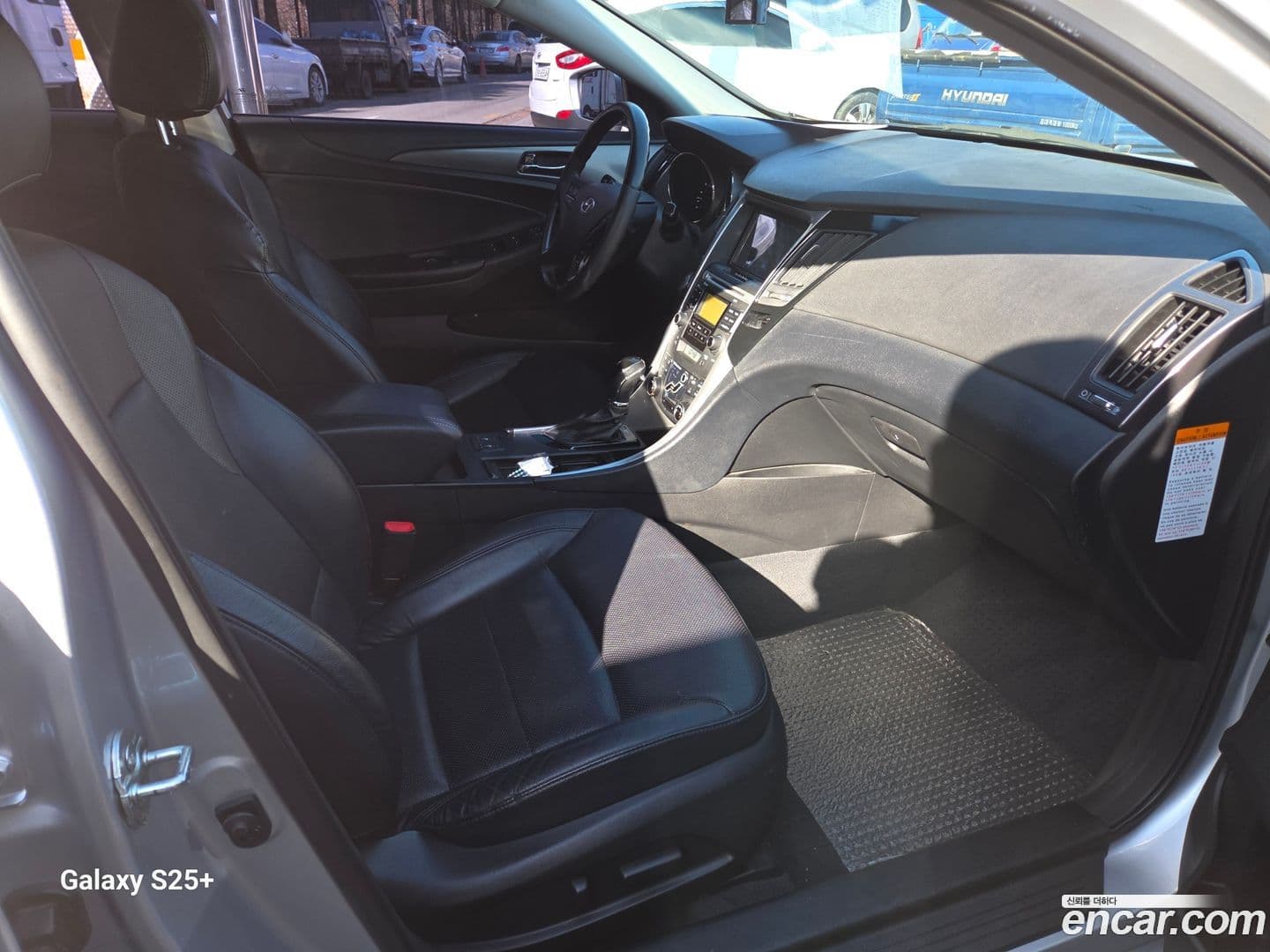 Main__Slider__Photo:Sonata Hyundai 2012.4-9