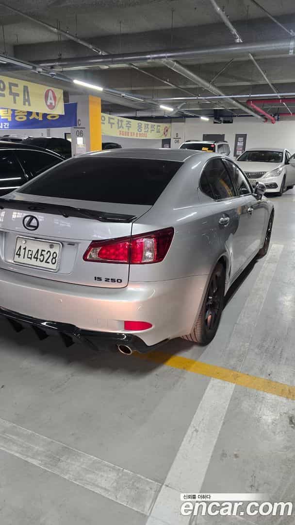 IS Lexus 2010.11-OUTER-004