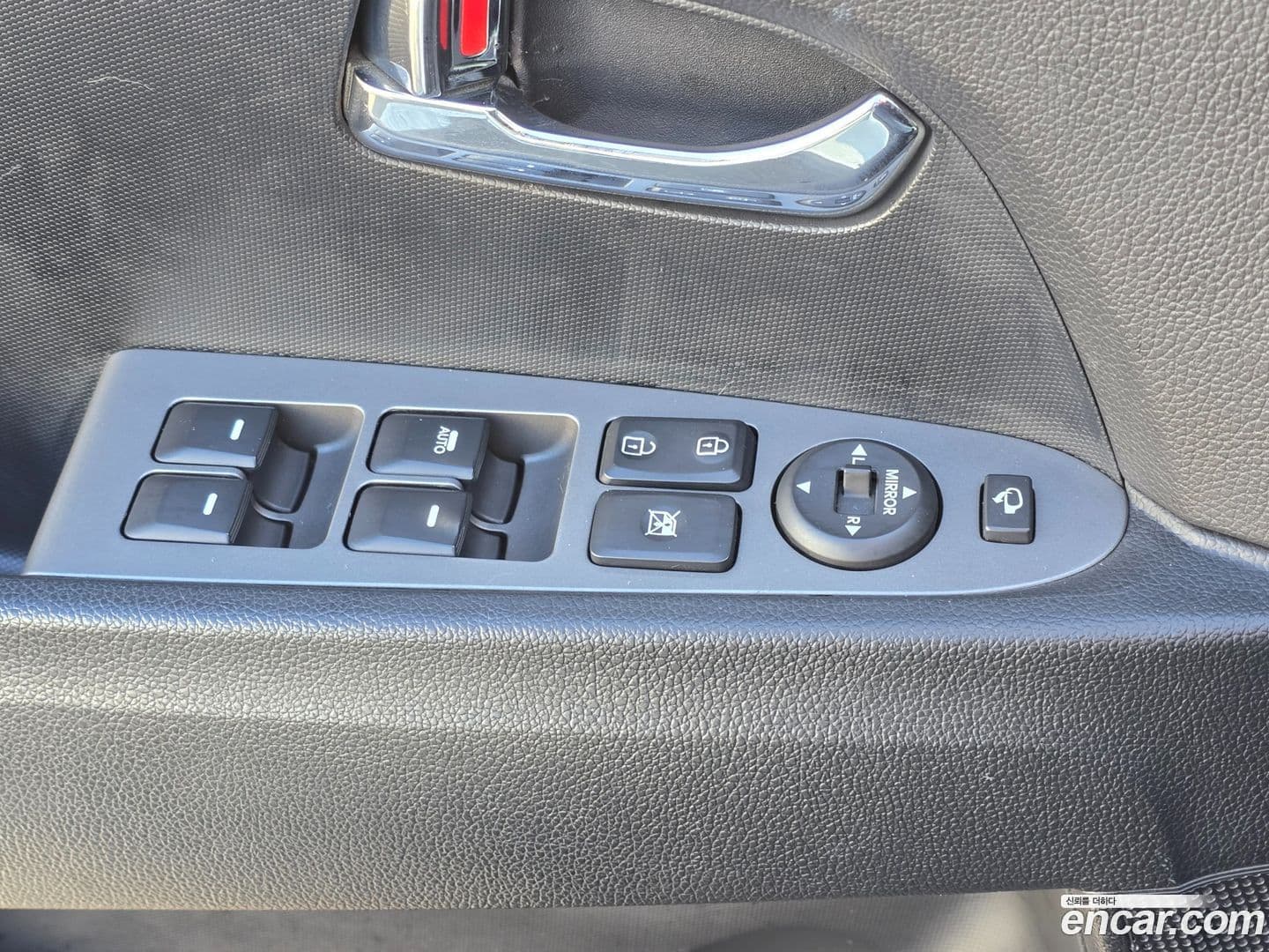 Main__Slider__Photo:Sportage Kia 2014.9-17