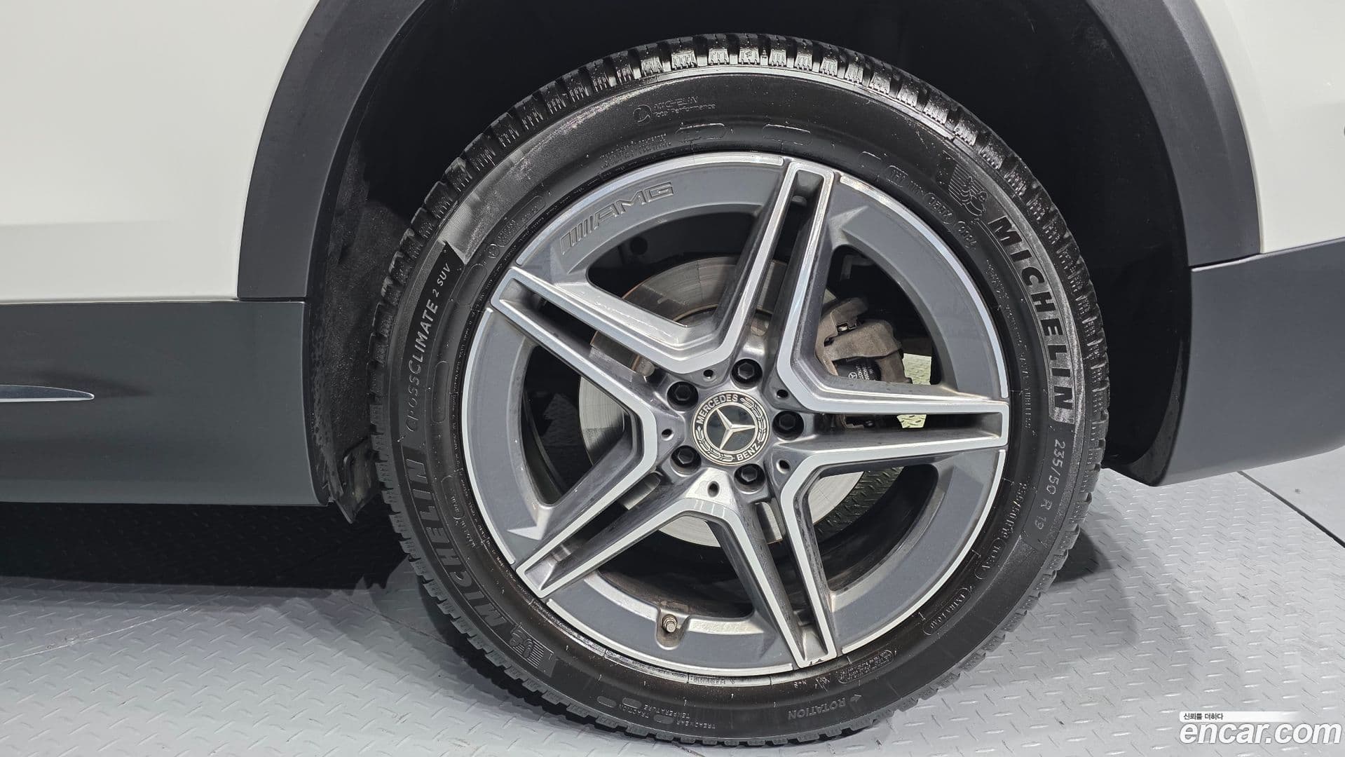 Main__Slider__Photo:GLB-Class Mercedes-Benz 2022.11-4