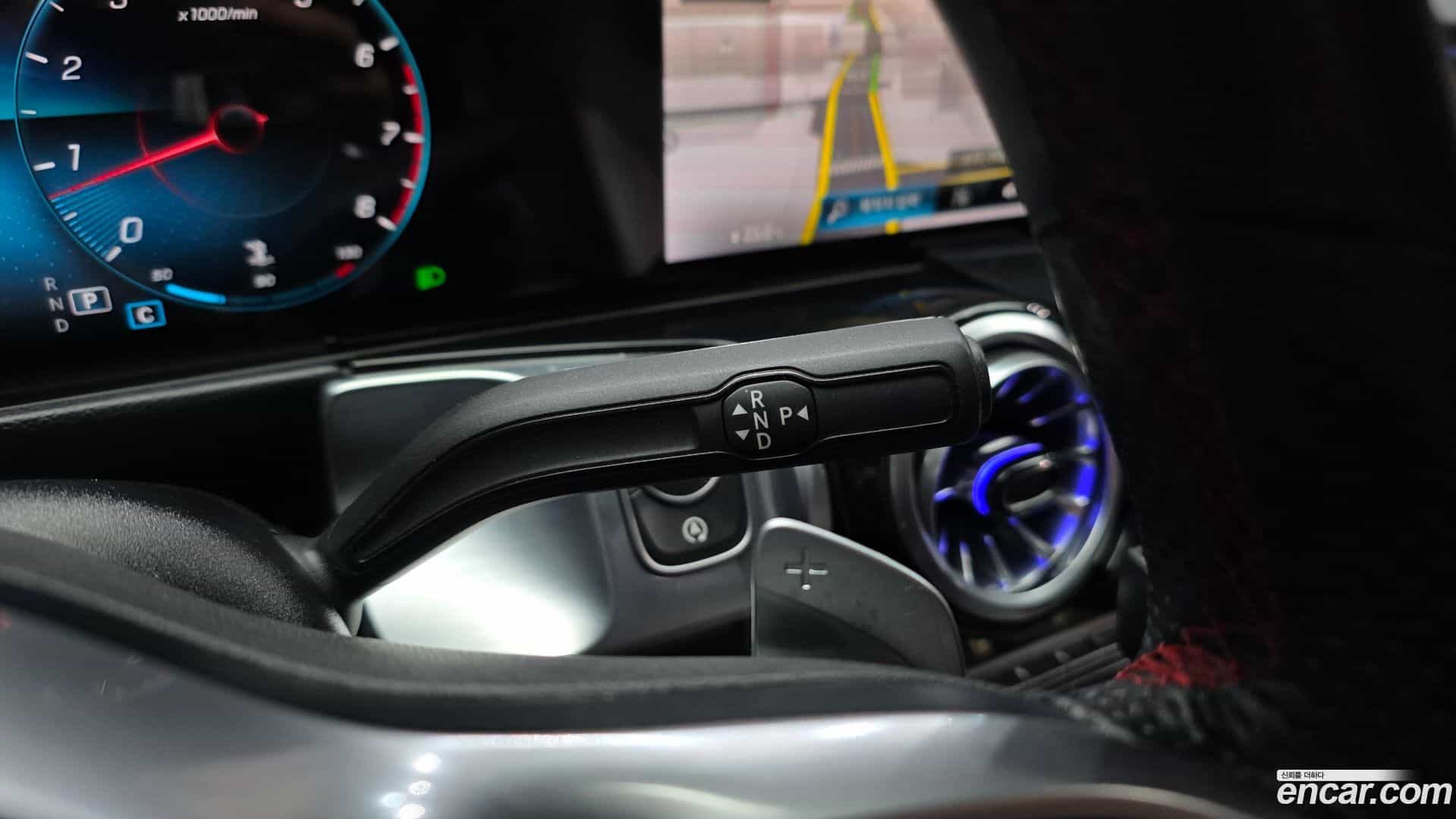 GLB-Class Mercedes-Benz 2022.11-INNER-009