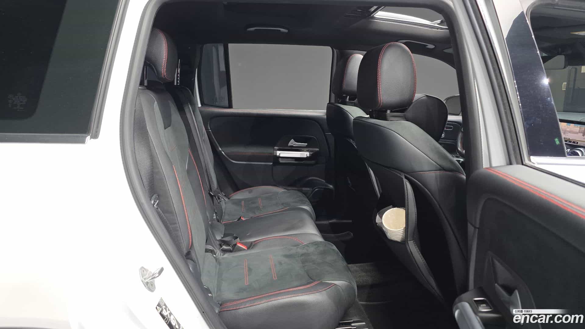 GLB-Class Mercedes-Benz 2022.11-OPTION-016