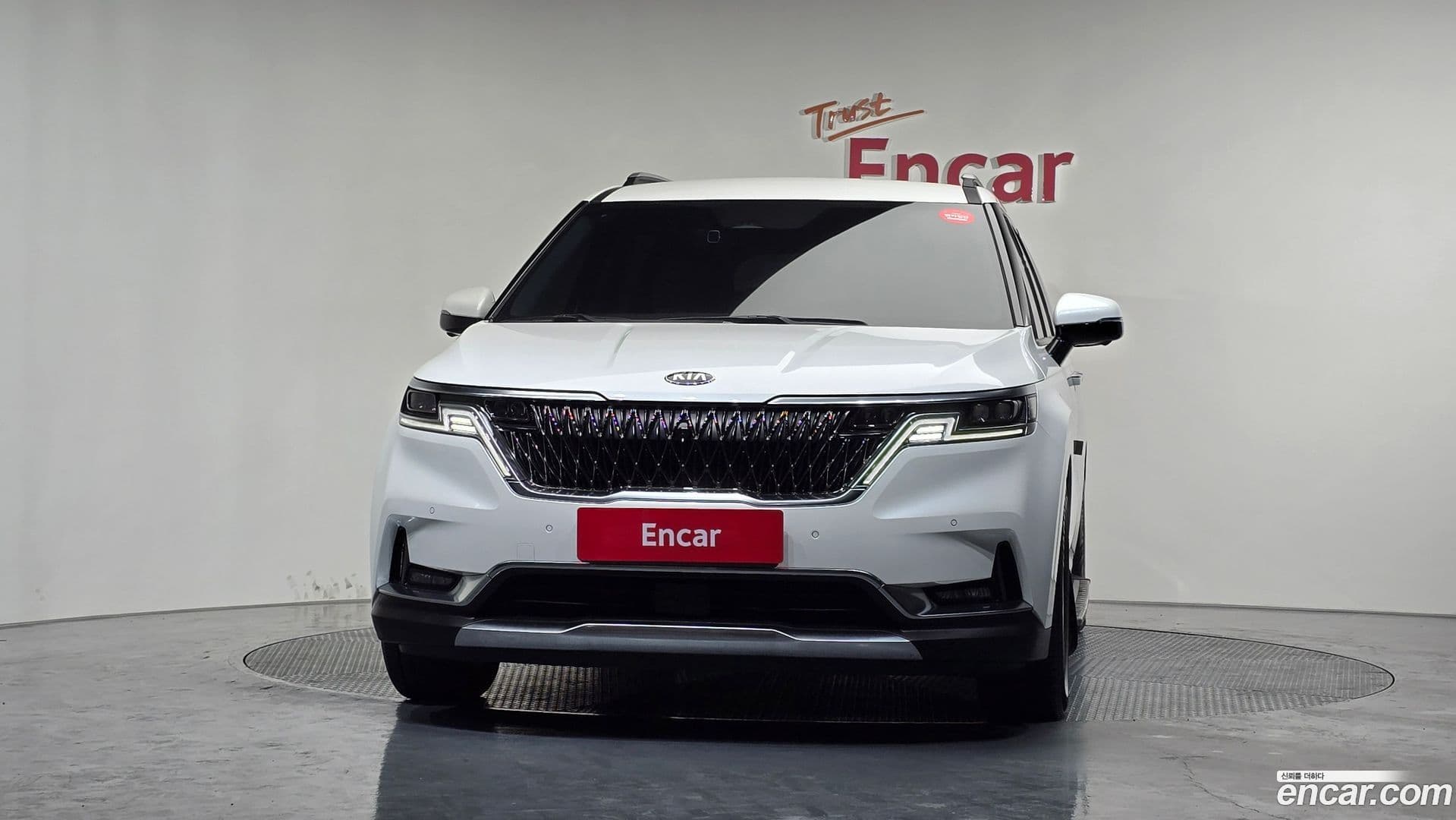 Main__Slider__Photo:Canival Kia 2021.2-2