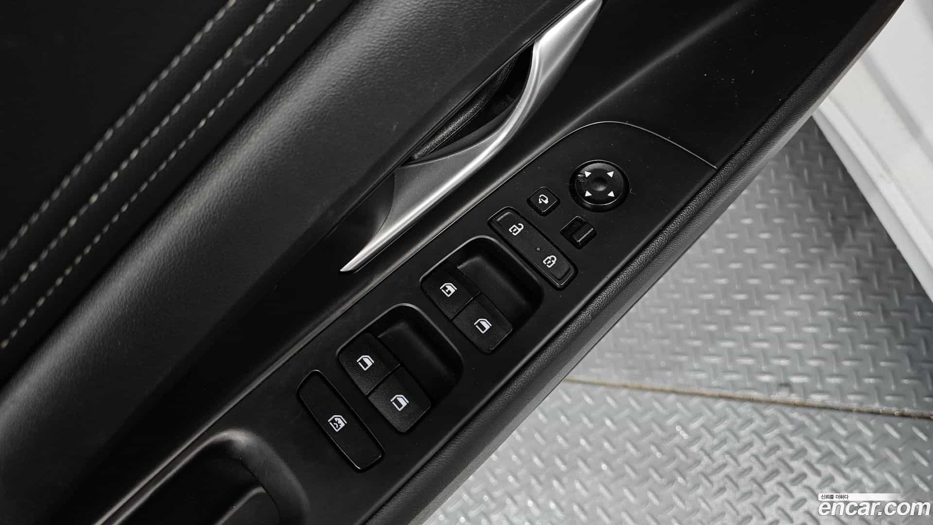 AVANTE Hyundai 2021.2-OPTION-017