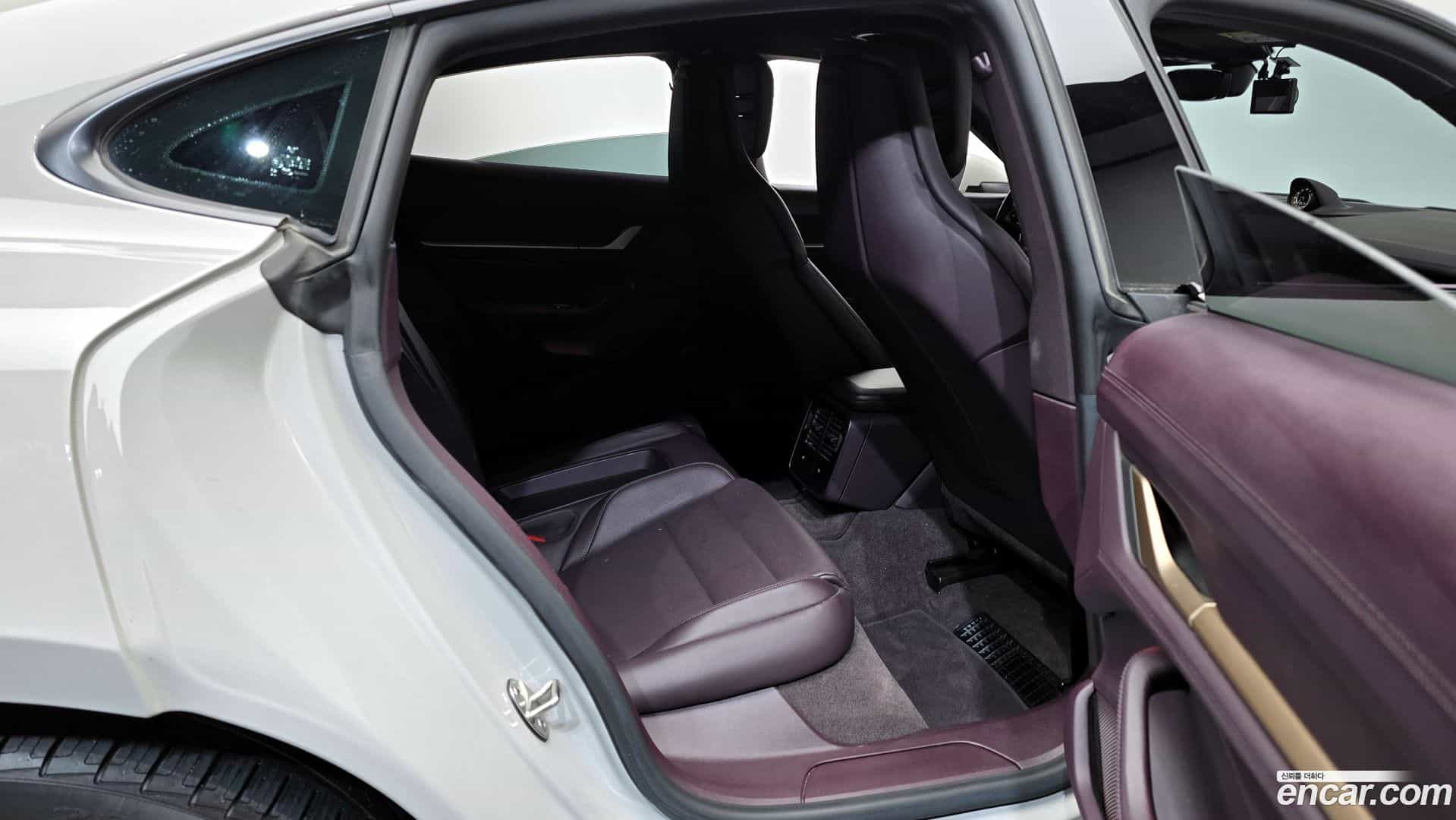 Taycan Porsche 2022.5-OPTION-016