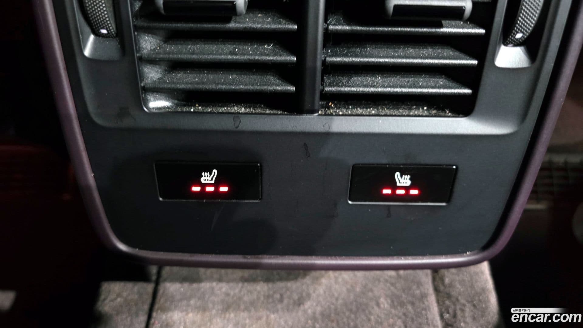 Main__Slider__Photo:Taycan Porsche 2022.5-18