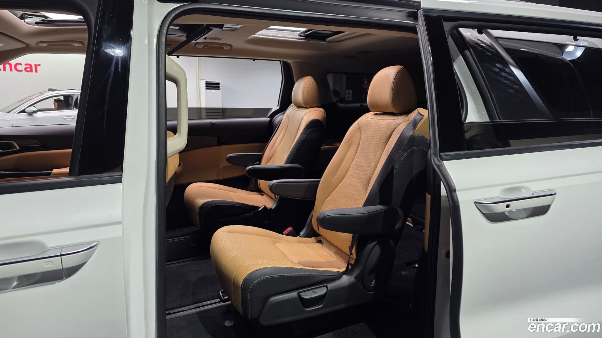 Main__Slider__Photo:Canival Kia 2022.6-11