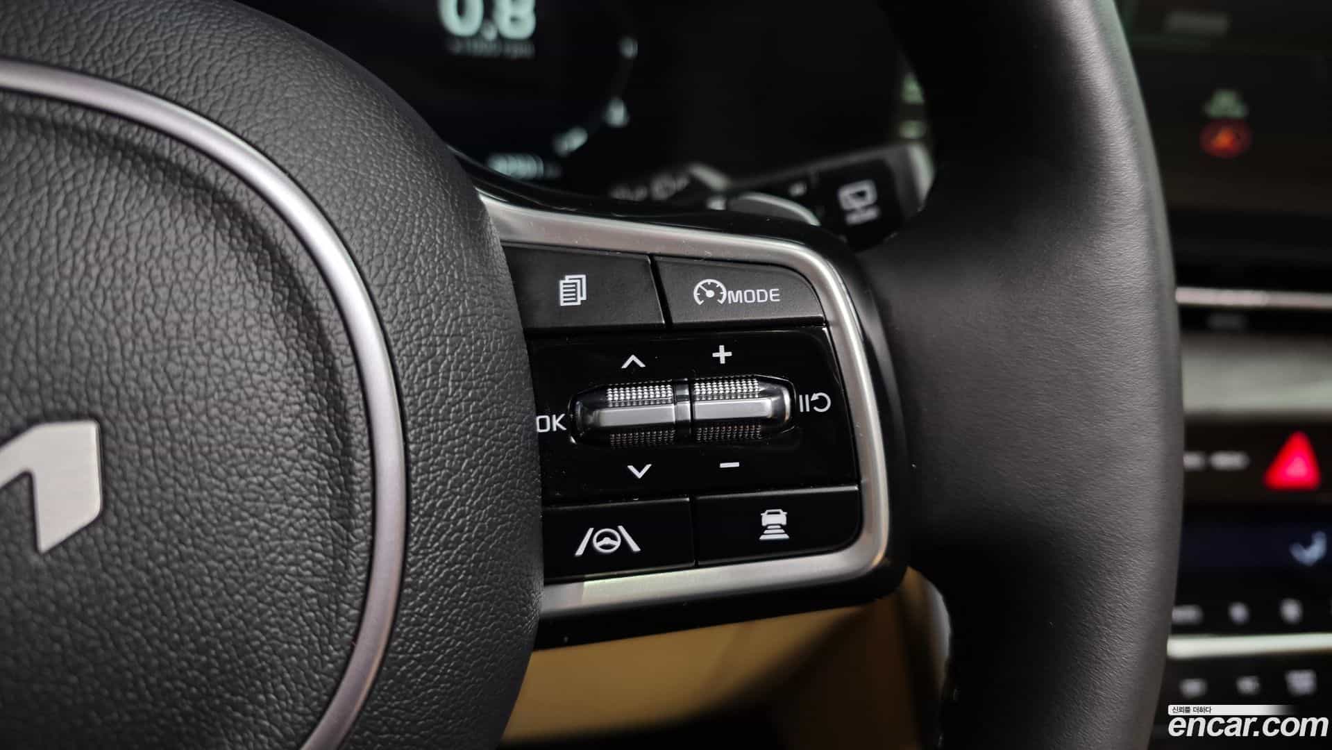 Canival Kia 2022.6-OPTION-024