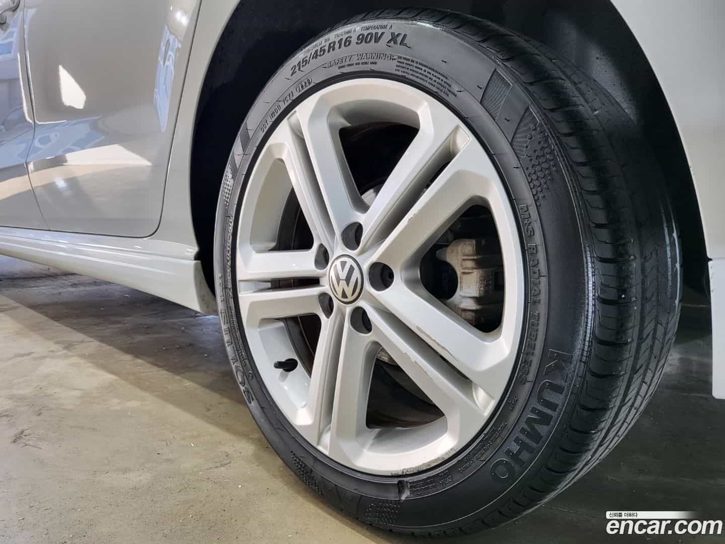 Polo Volkswagen 2014.4-OPTION-020