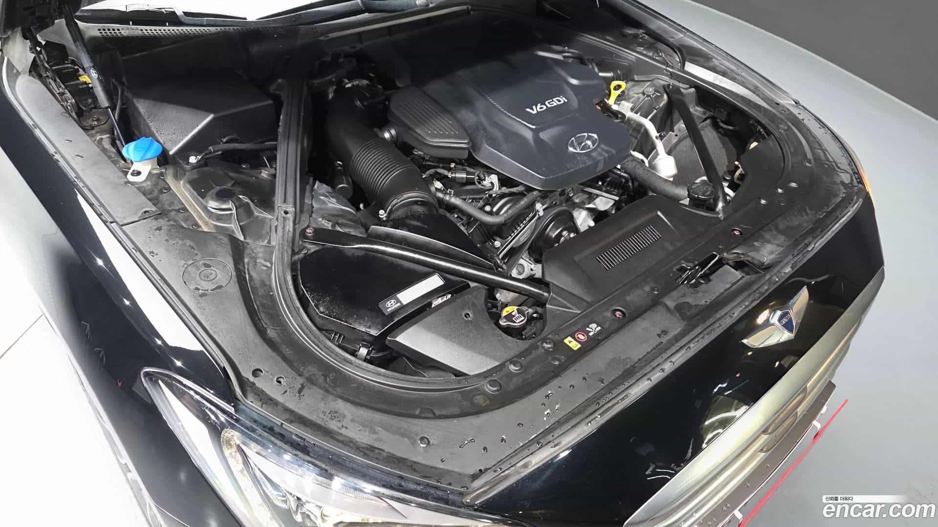 Genesis Hyundai 2015.0-INNER-006