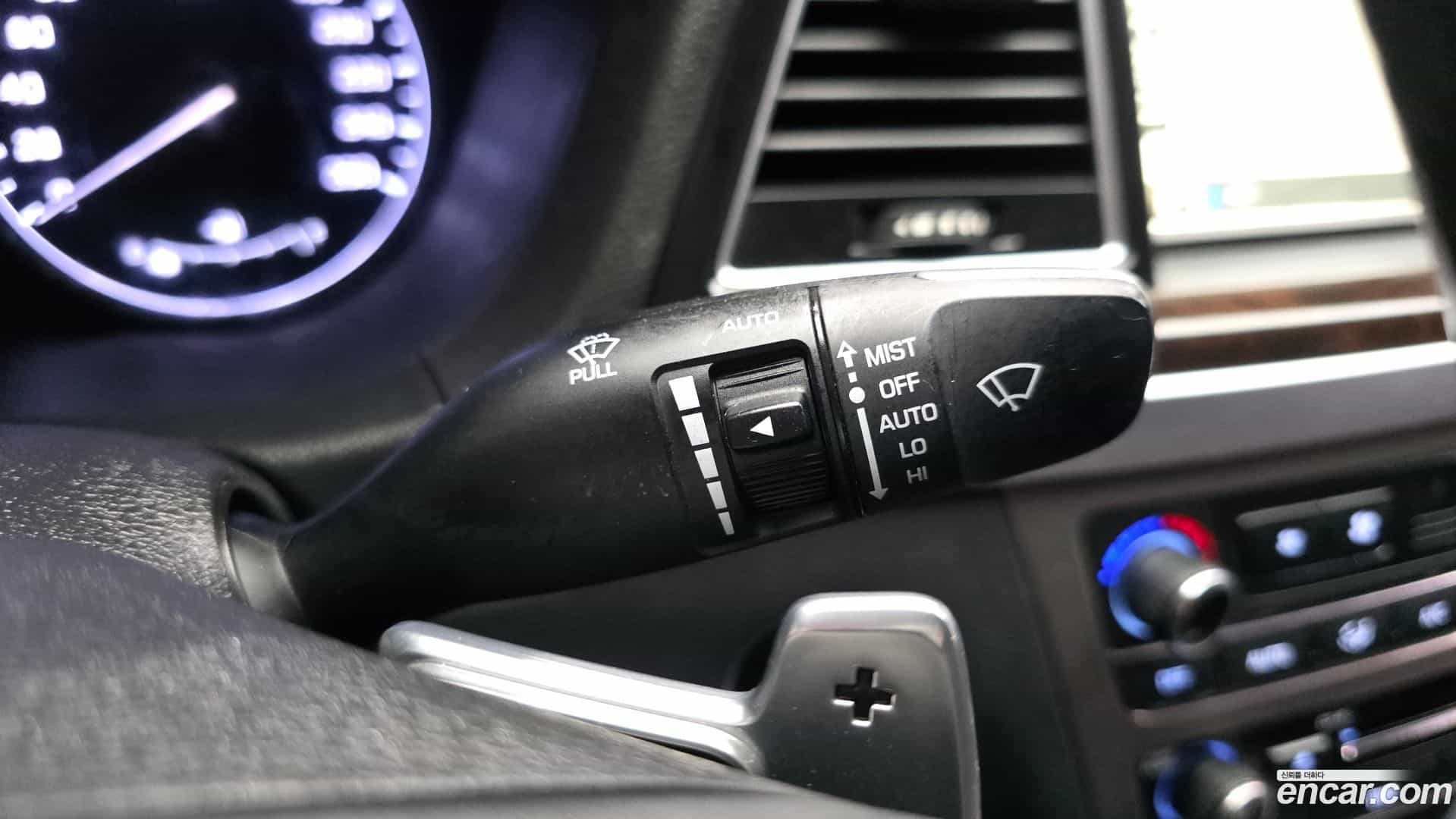 Genesis Hyundai 2015.0-OPTION-022