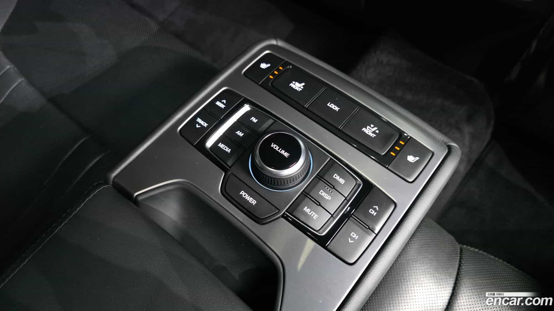 Genesis Hyundai 2015.0-OPTION-023