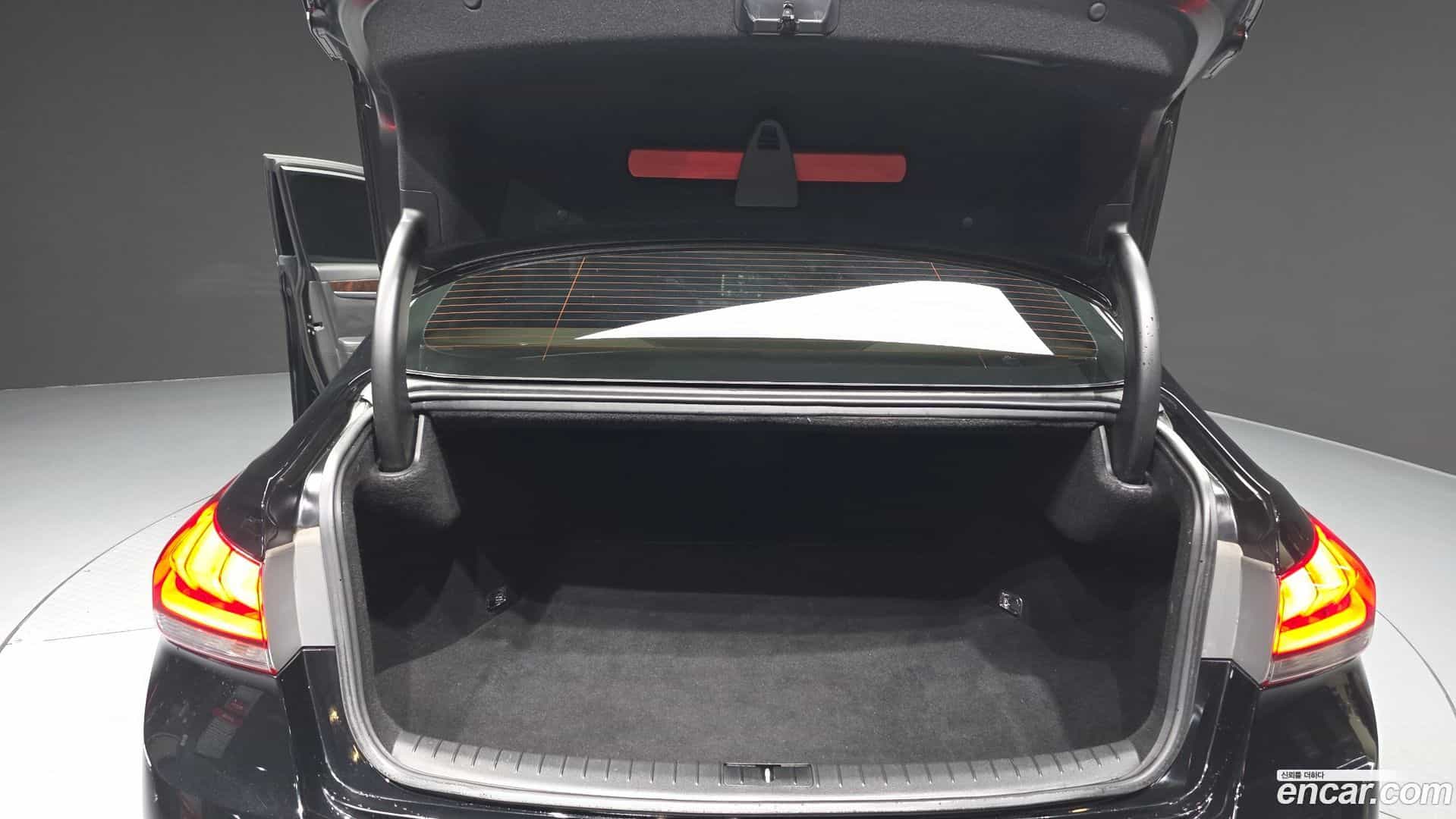 Genesis Hyundai 2015.0-OPTION-024