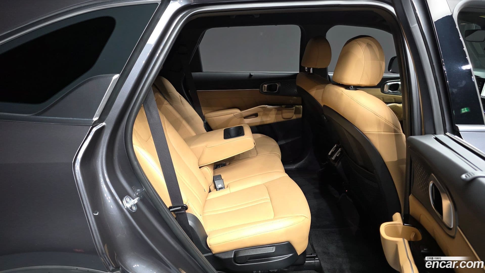 Main__Slider__Photo:Sorento Kia 2022.4-11