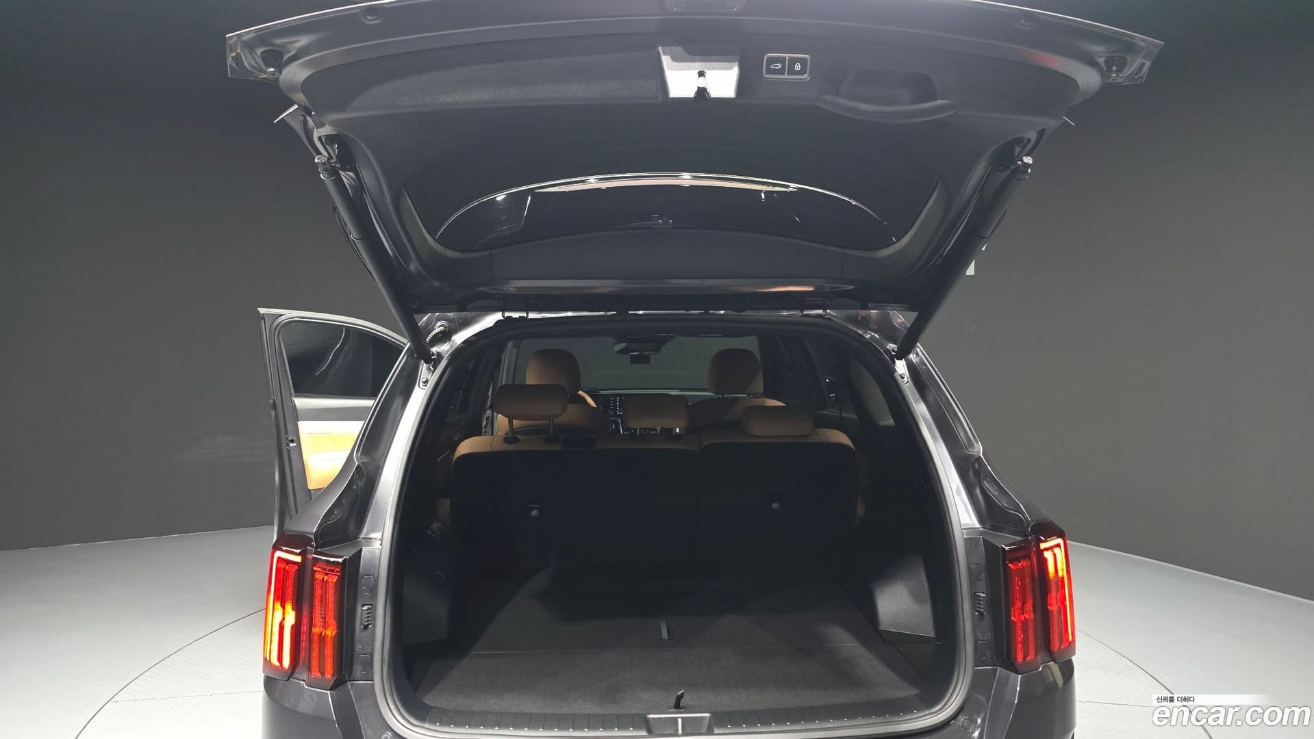 Main__Slider__Photo:Sorento Kia 2022.4-19