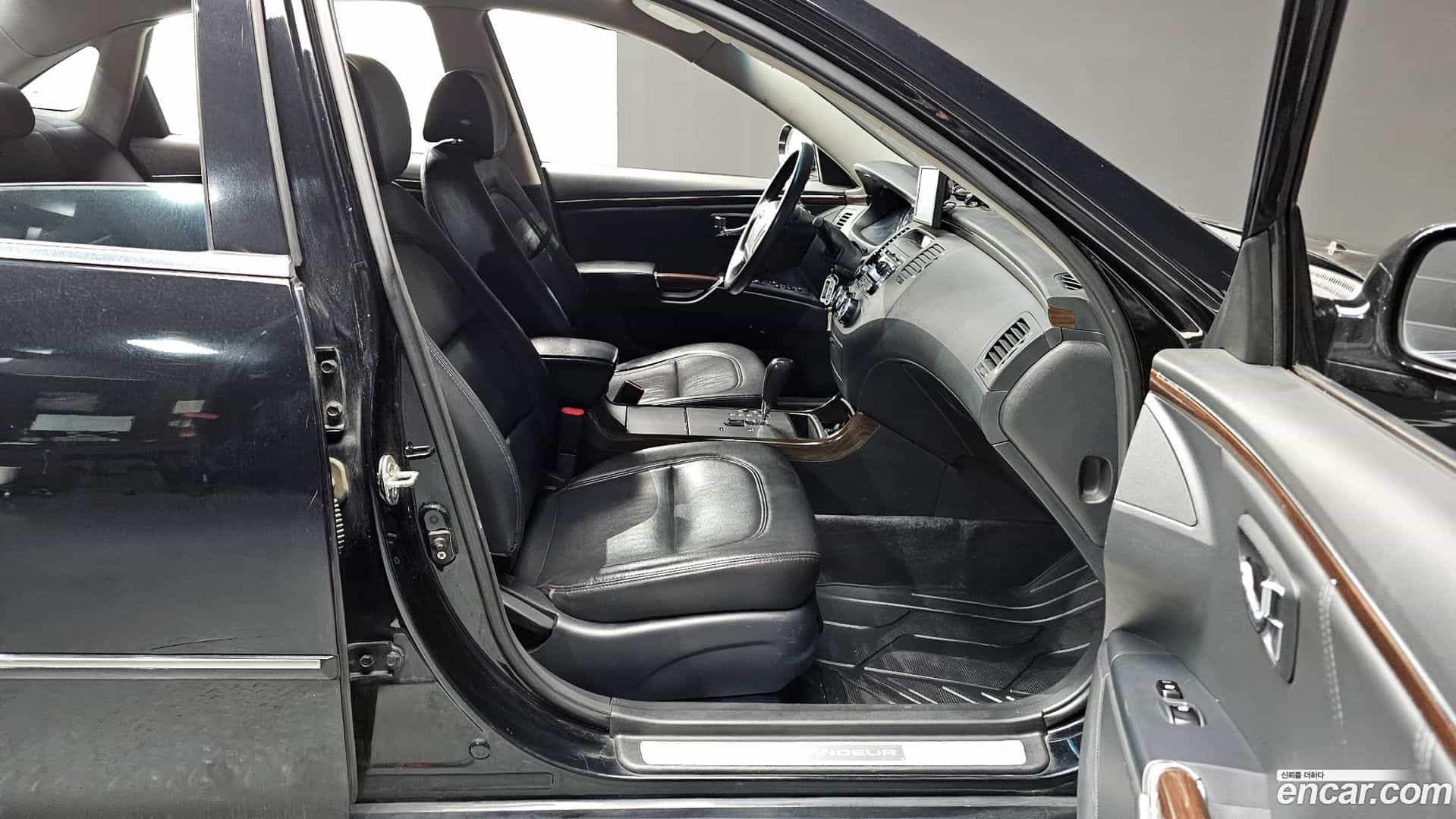 Grandeur Hyundai 2011.2-OPTION-015