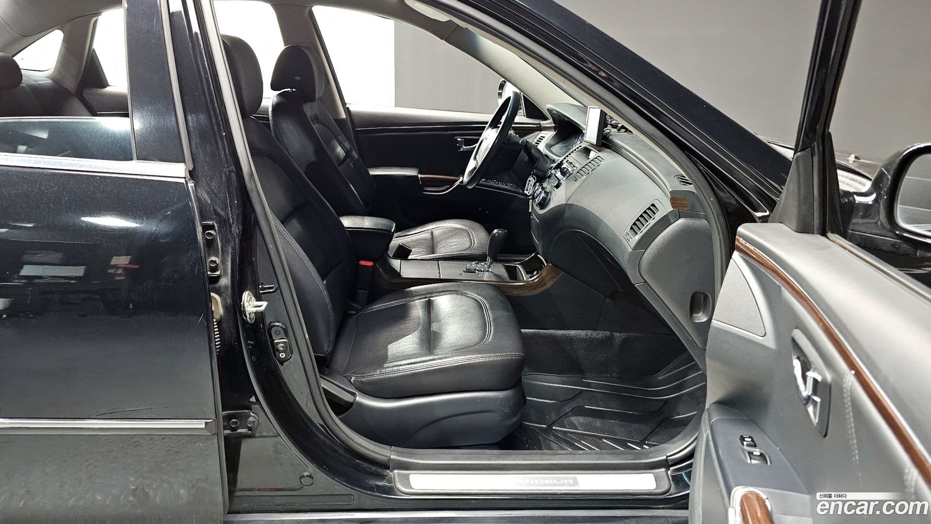 Main__Slider__Photo:Grandeur Hyundai 2011.2-10